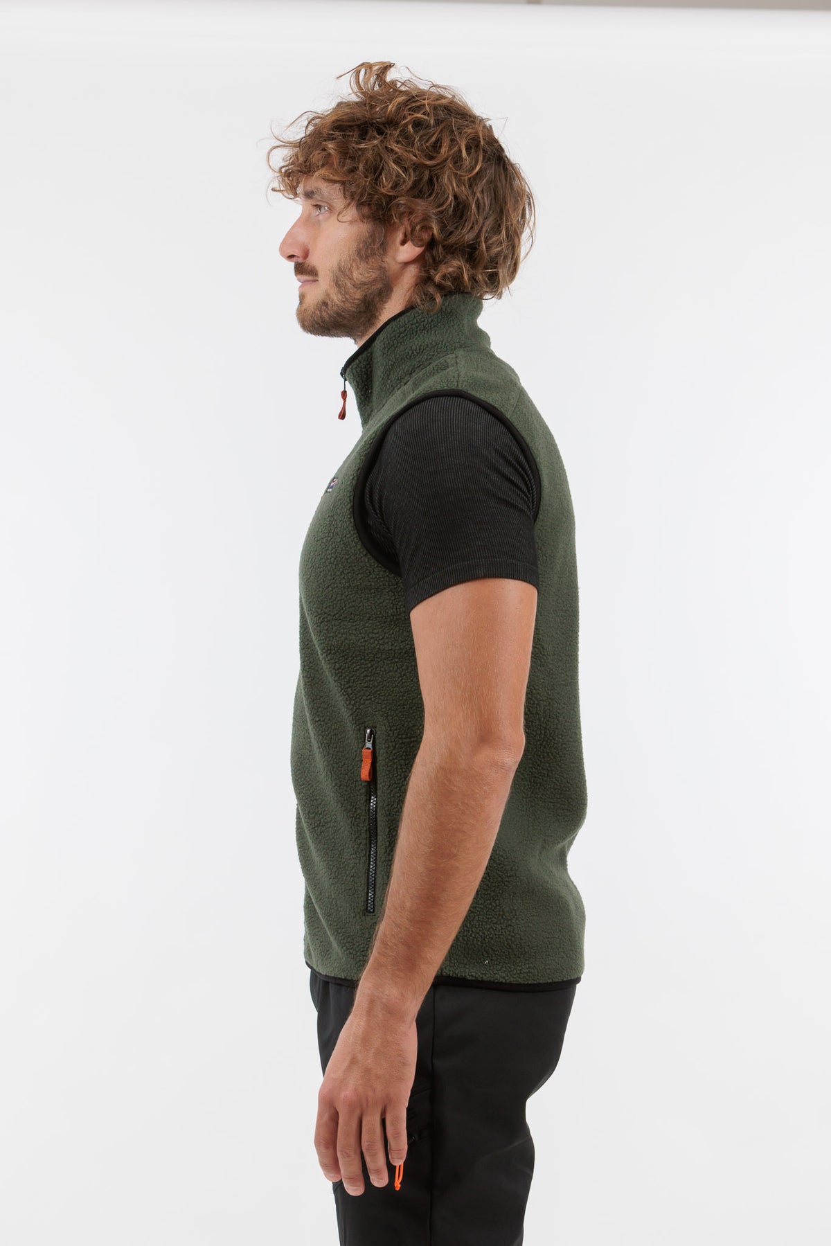 #colore_military-green