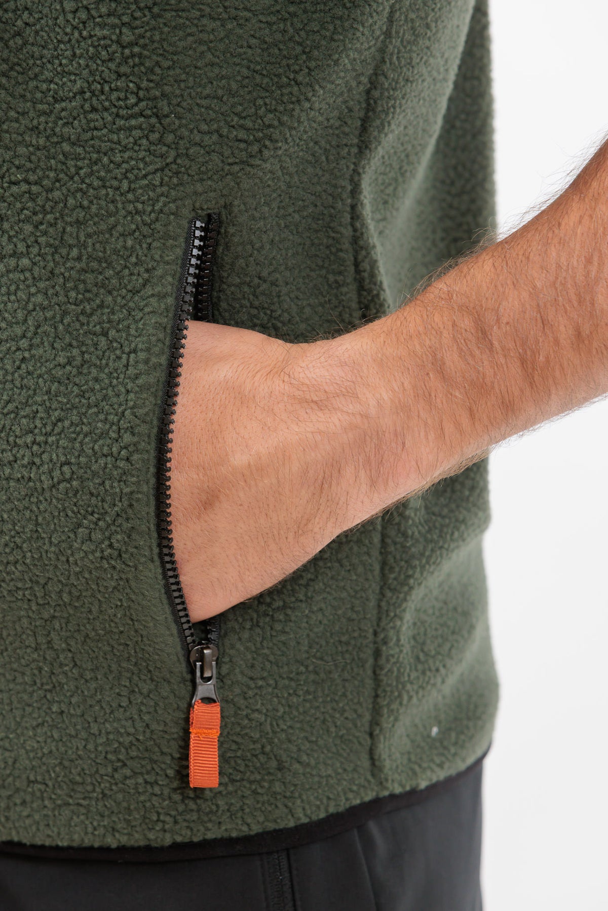#colore_military-green