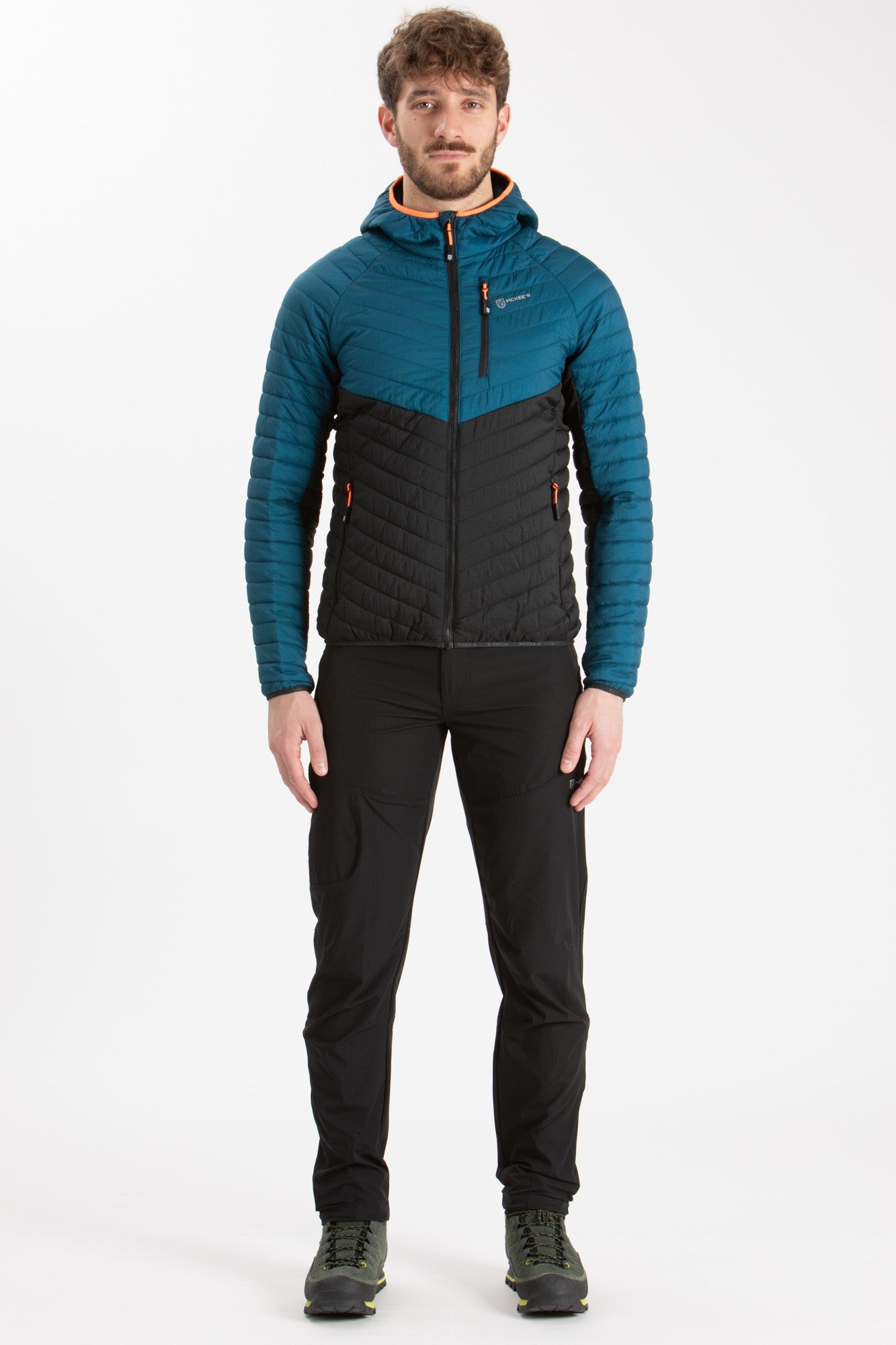 #colore_indigo-blue-black