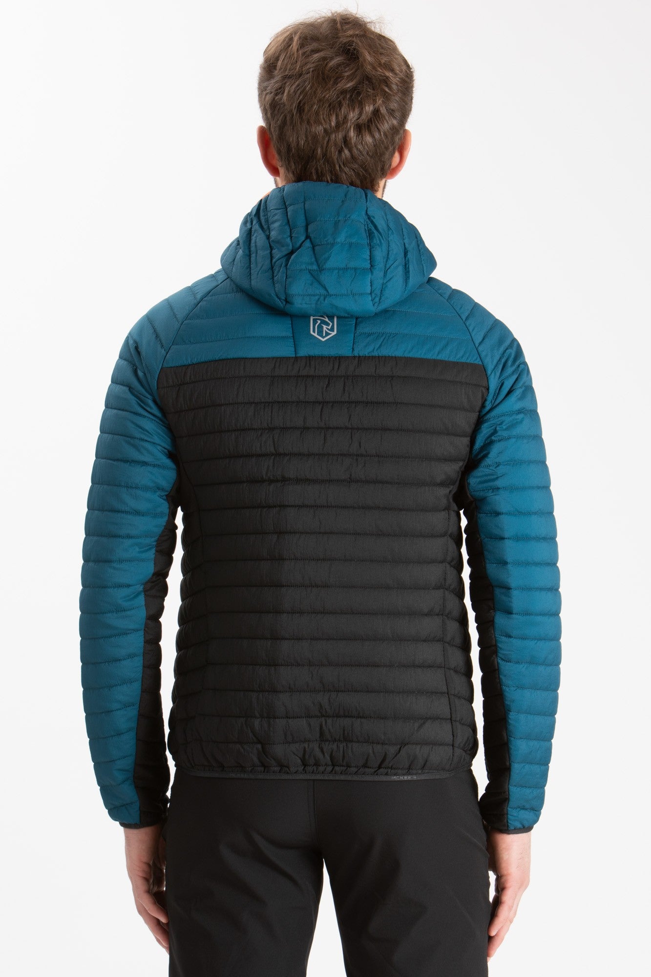 #colore_indigo-blue-black