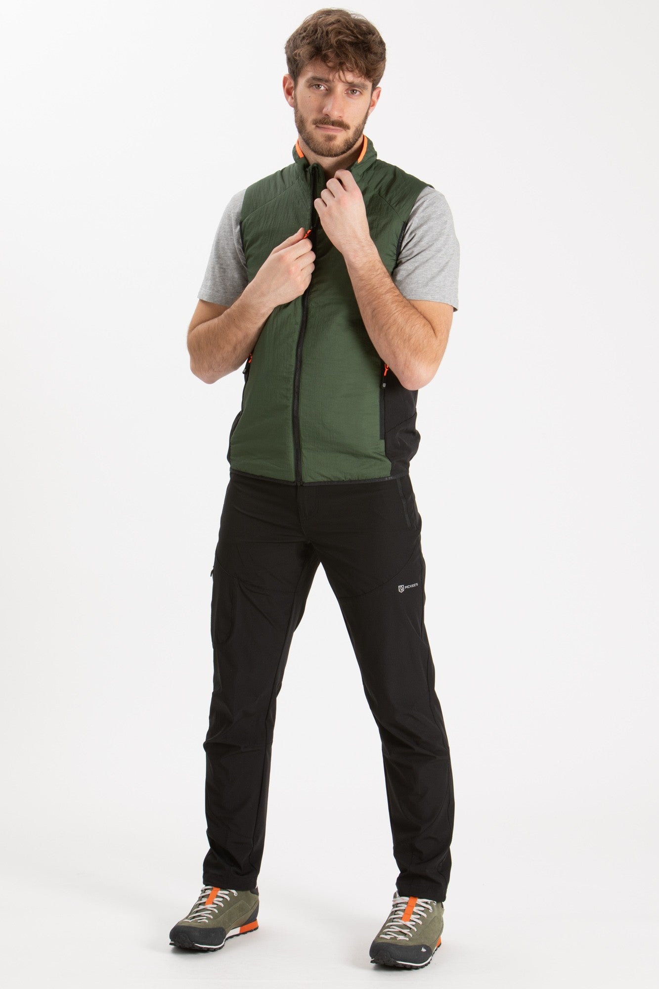 #colore_military-green