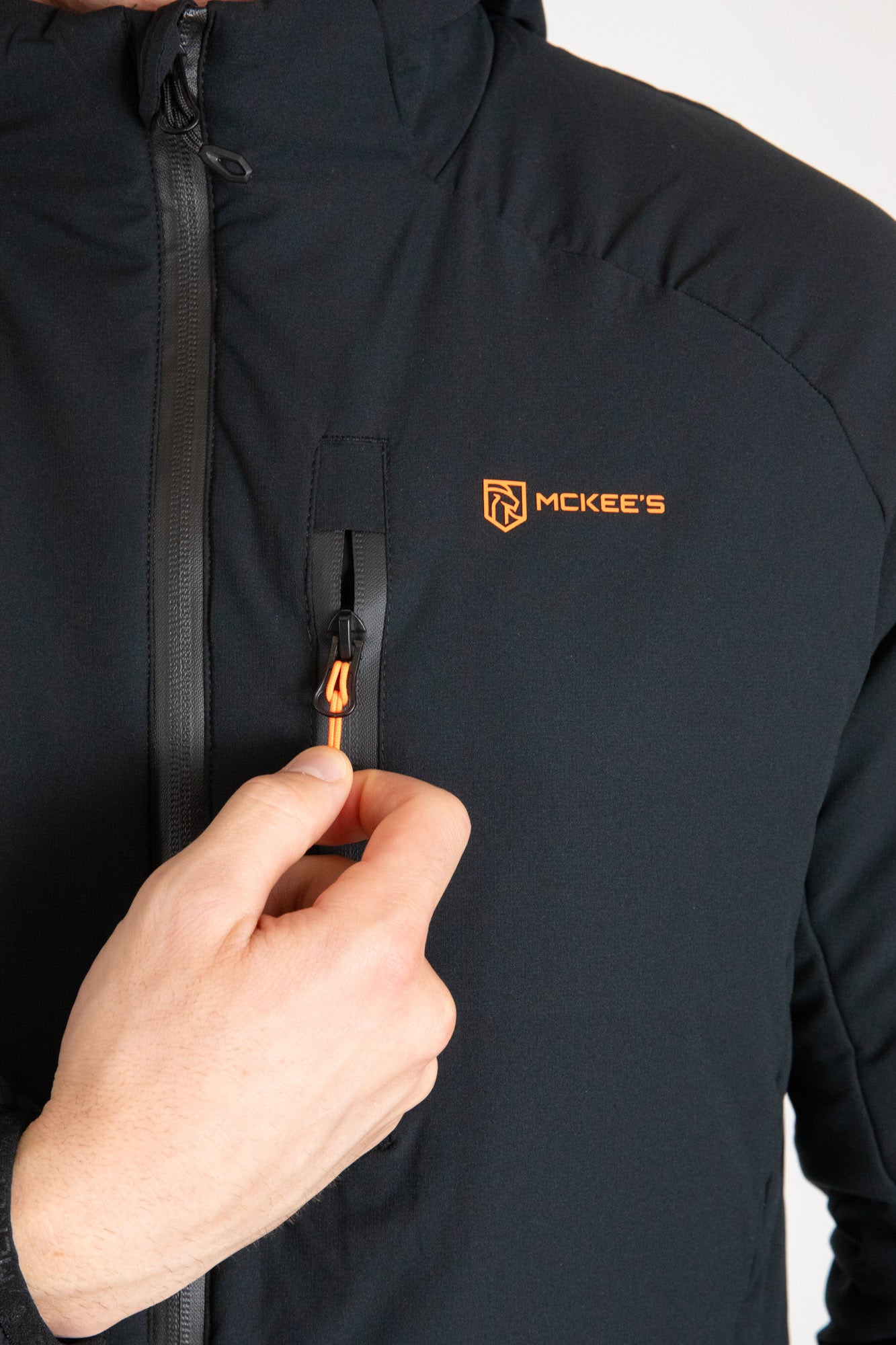 #colore_graphite-black