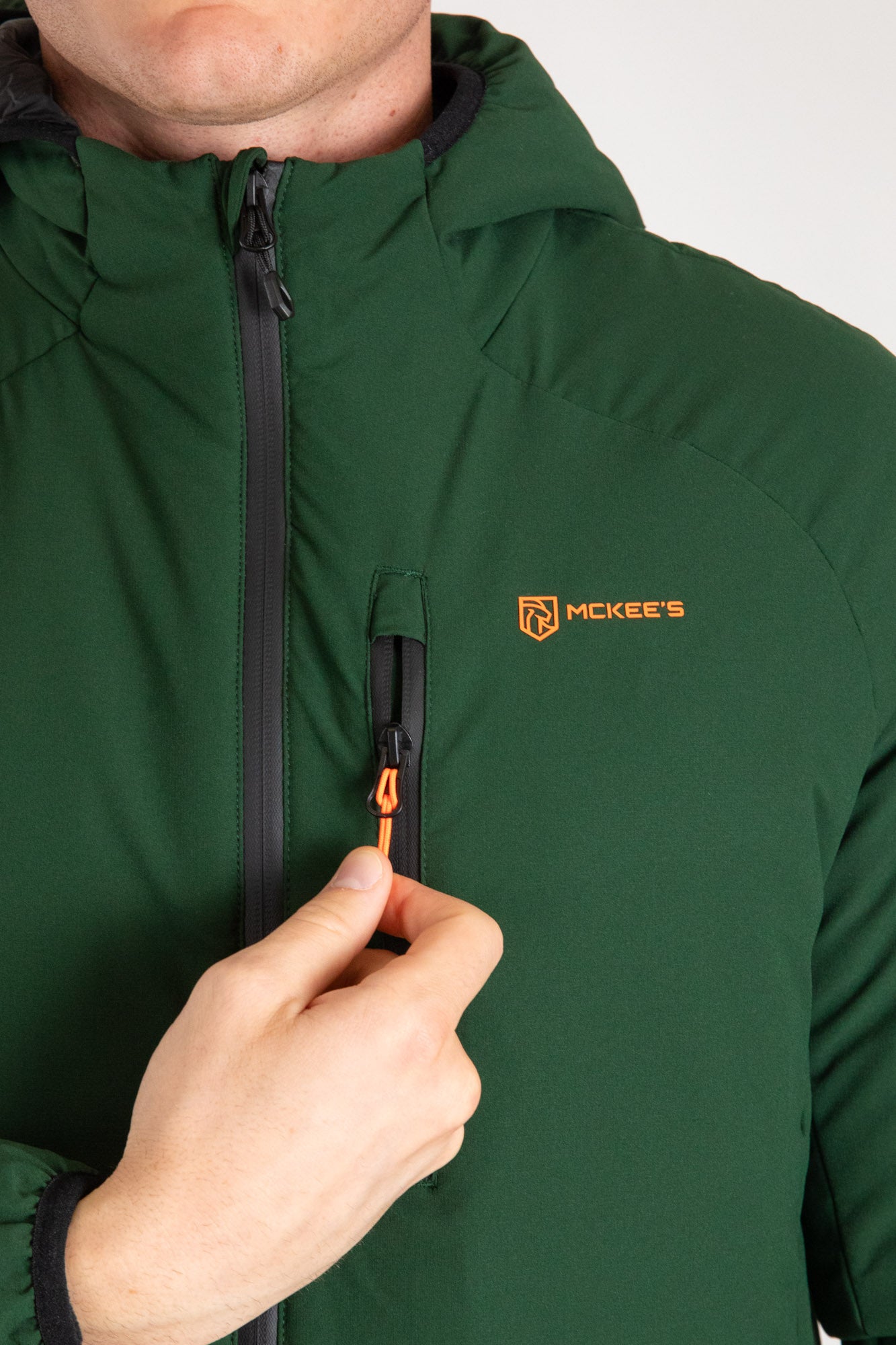 #colore_military-green