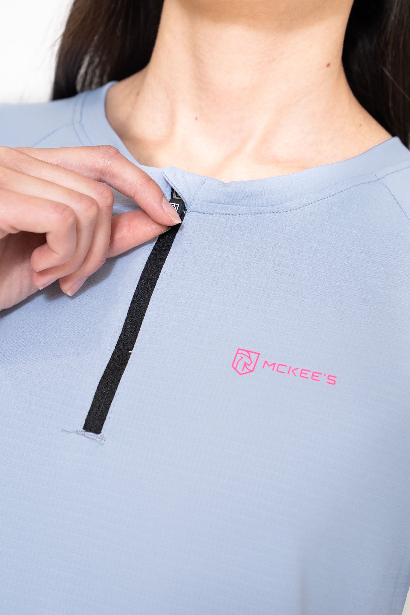 #colore_light-blue-black