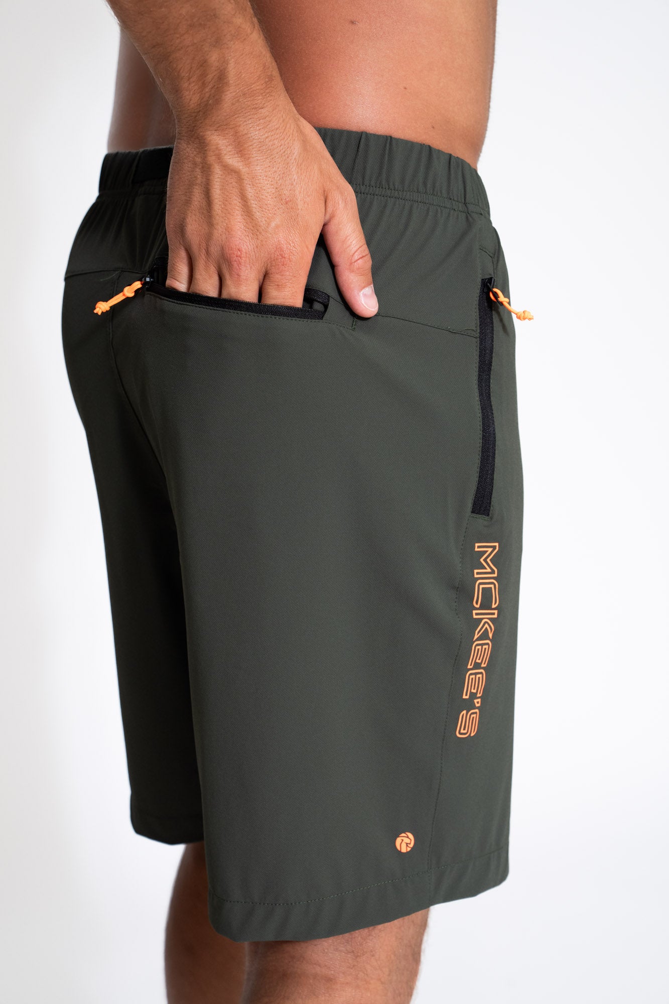 #colore_military-green