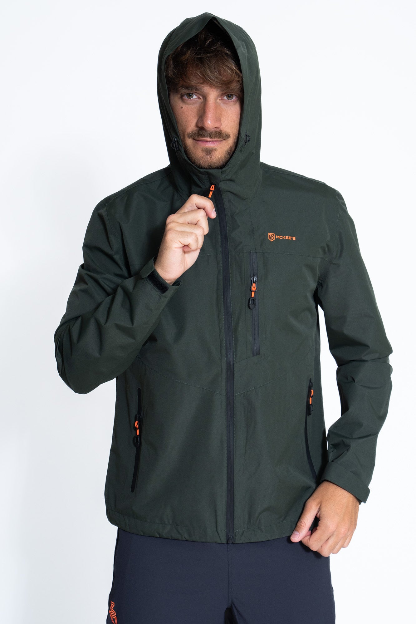 #colore_military-green