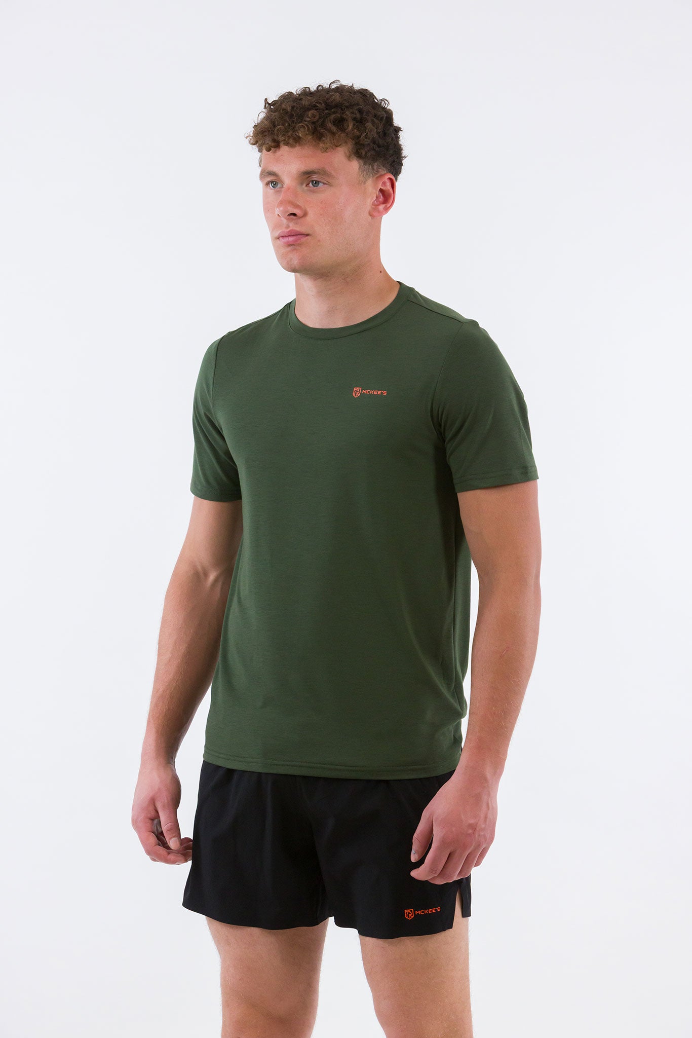 #colore_military-green