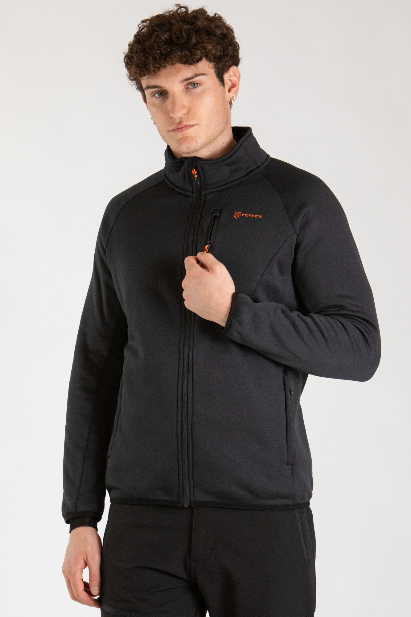 #colore_graphite-black