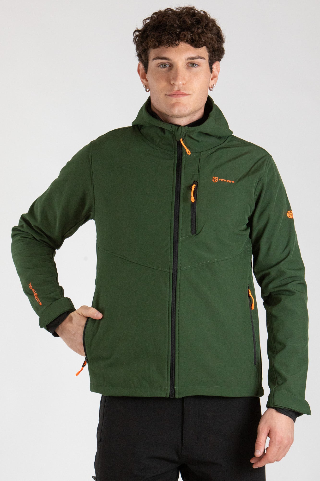 #colore_military-green