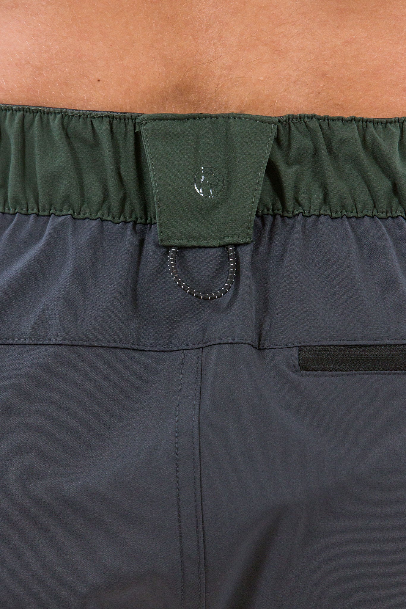 #colore_military-green-antracite