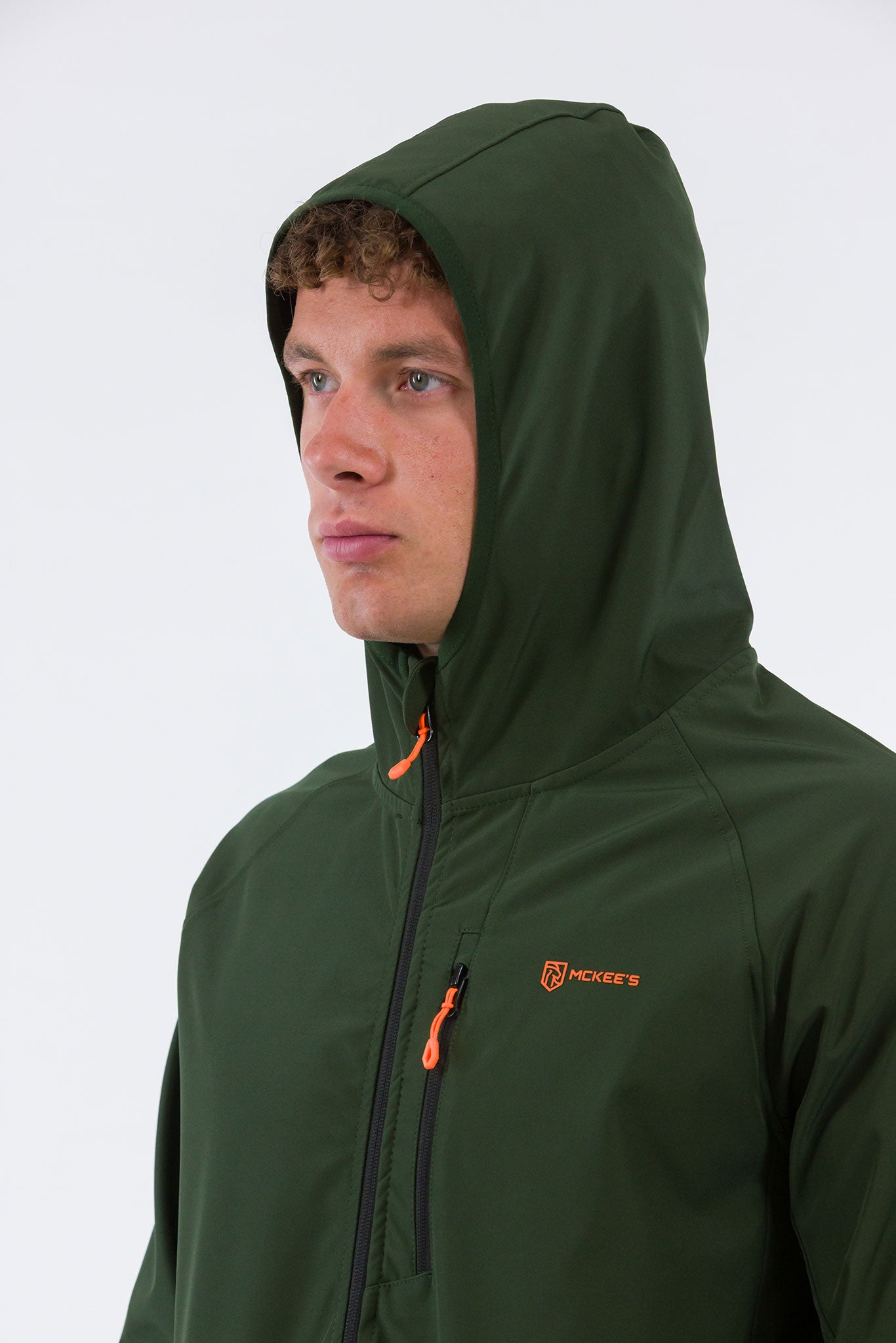 #colore_military-green