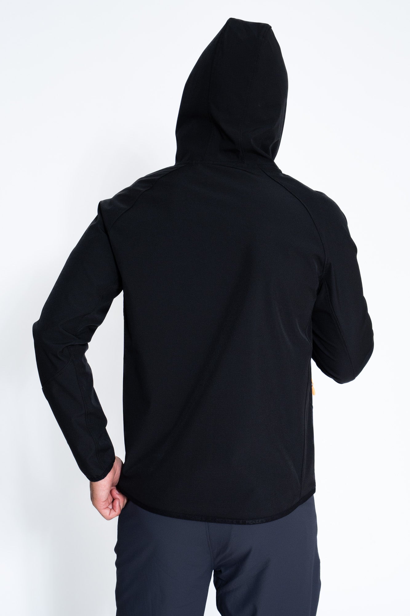 #colore_black-v2