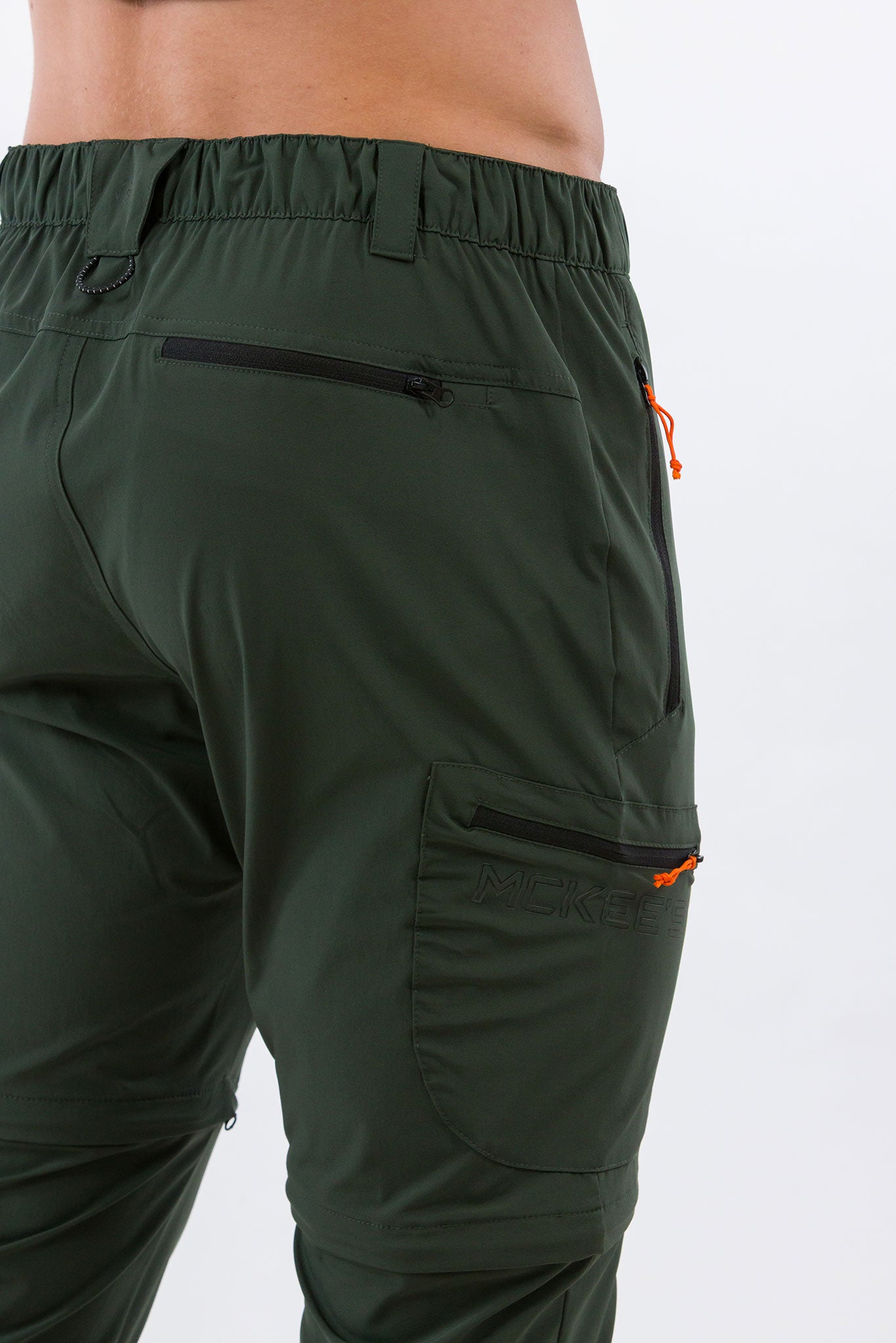#colore_military-green