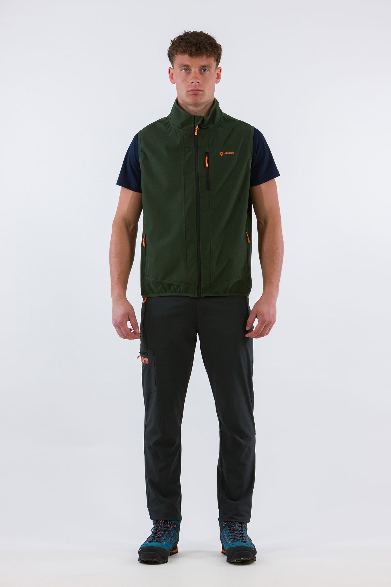 #colore_military-green