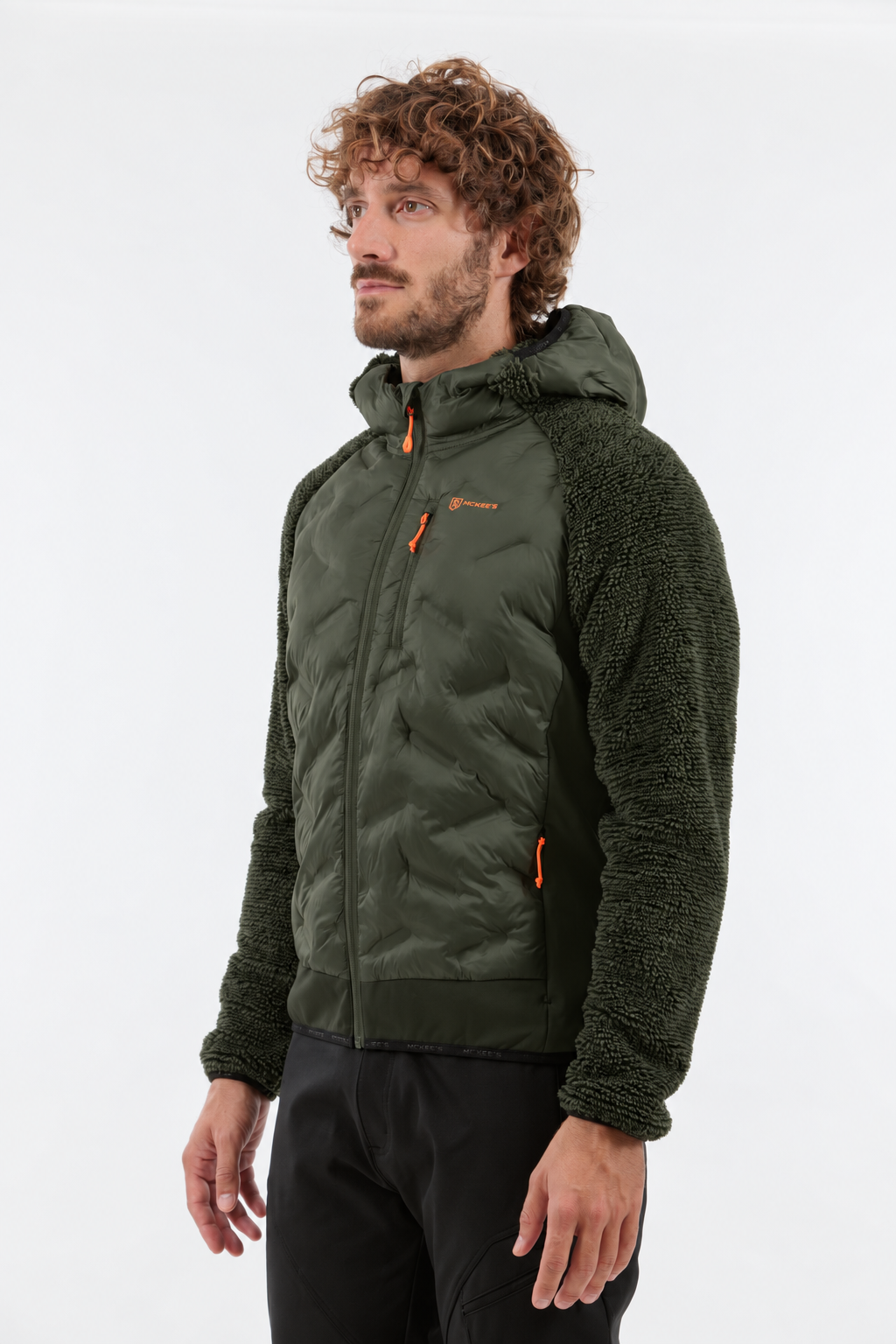 #colore_military-green