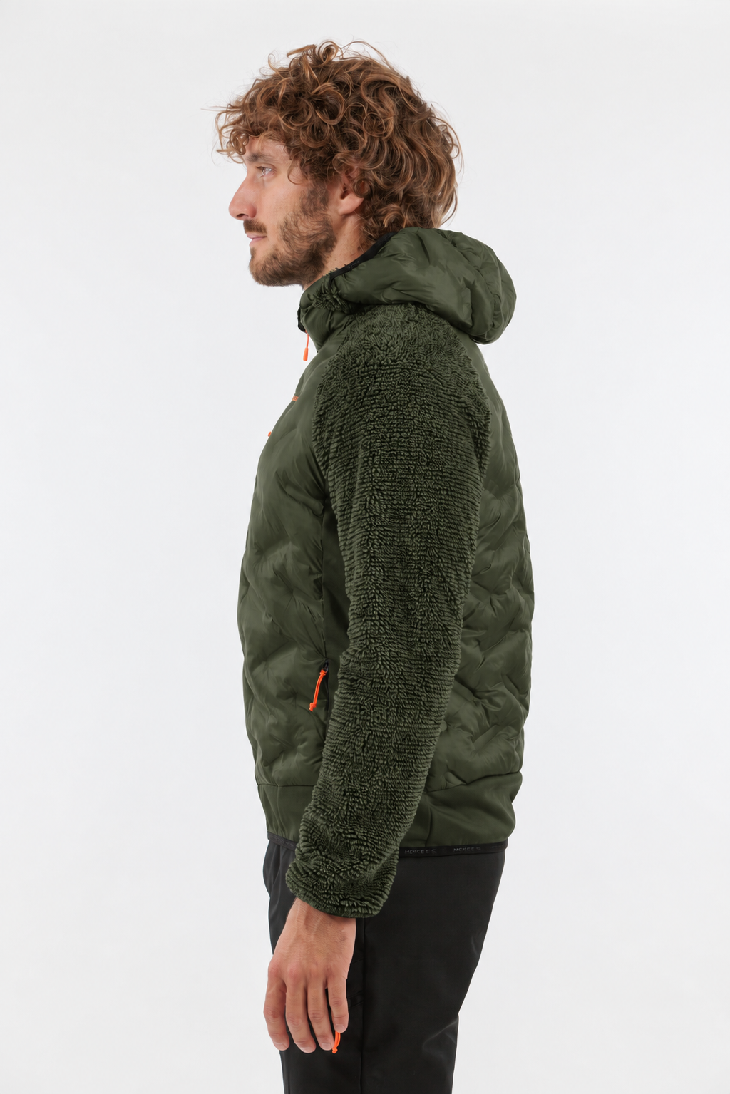 #colore_military-green