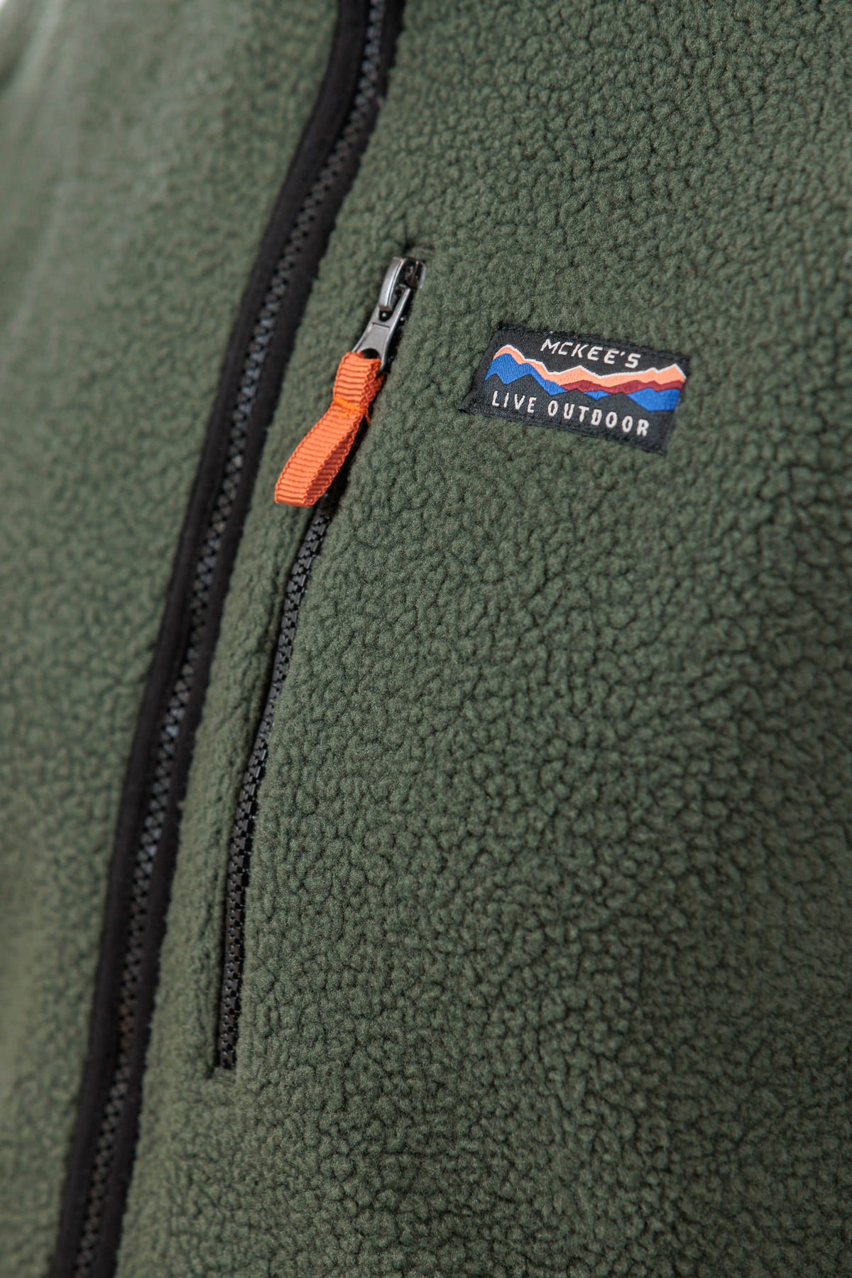 #colore_military-green