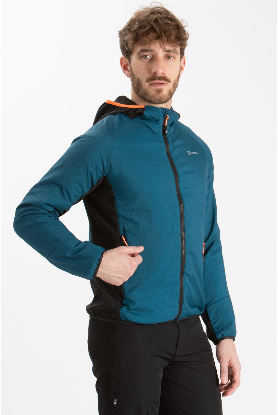 #colore_indigo-blue-black