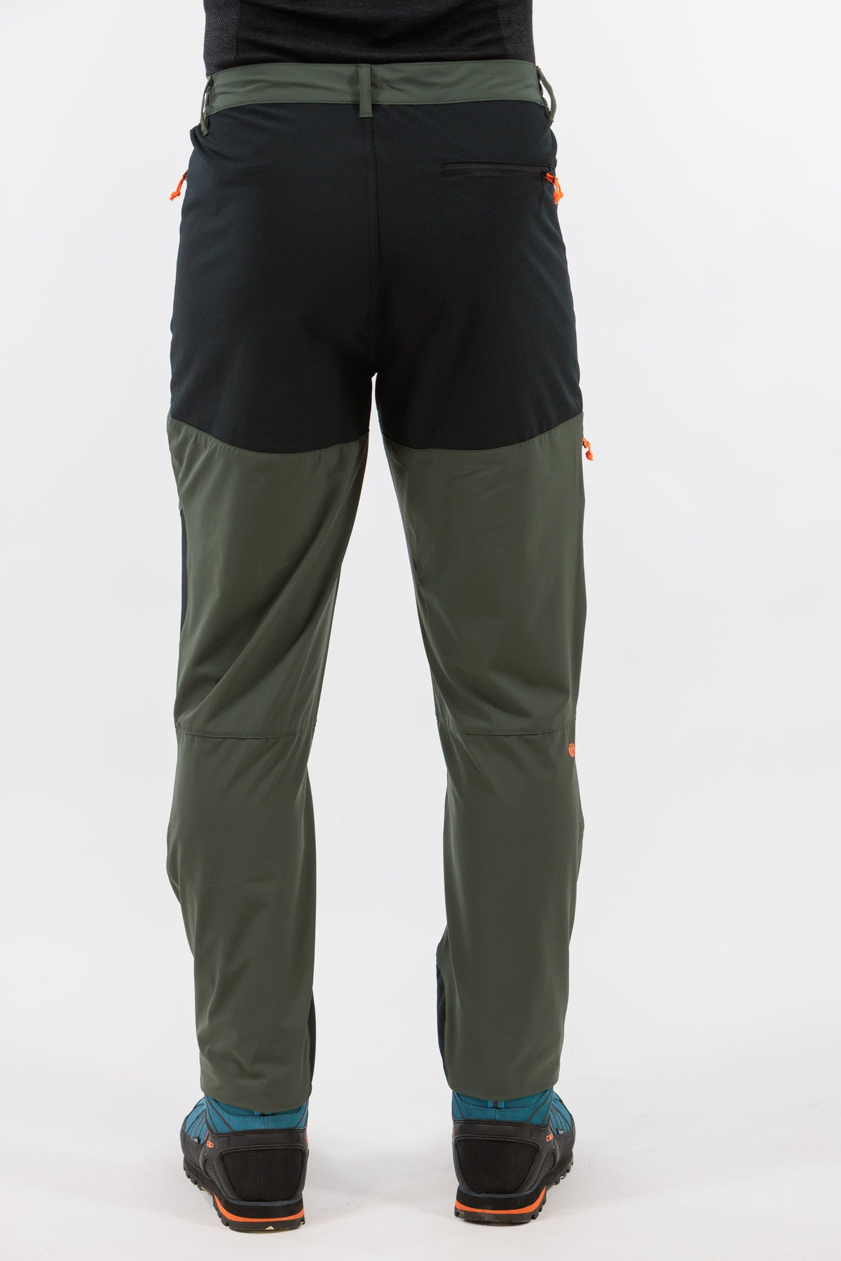 #colore_military-green