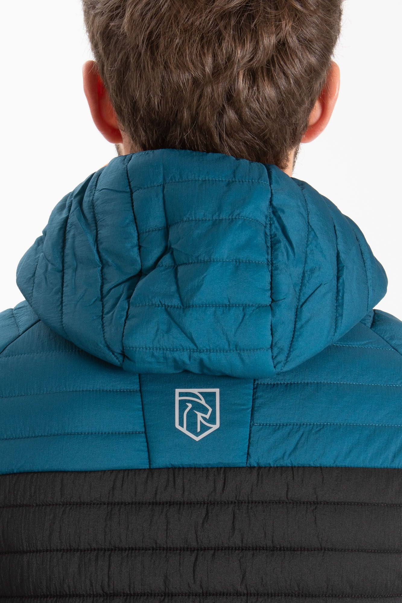 #colore_indigo-blue-black