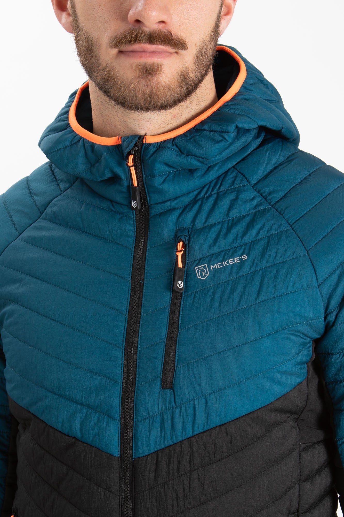 #colore_indigo-blue-black