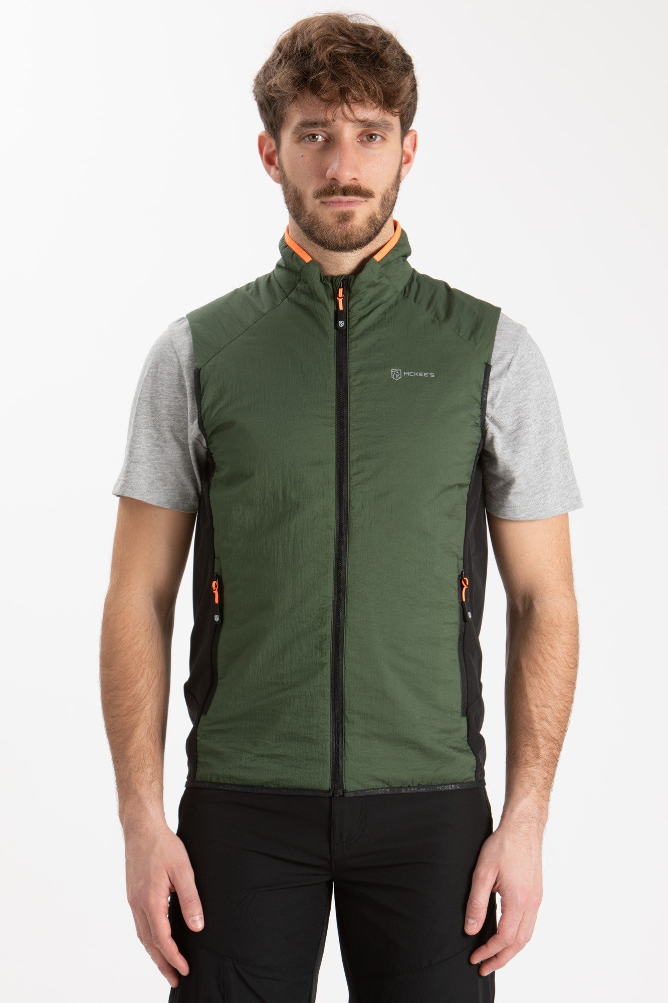 #colore_military-green