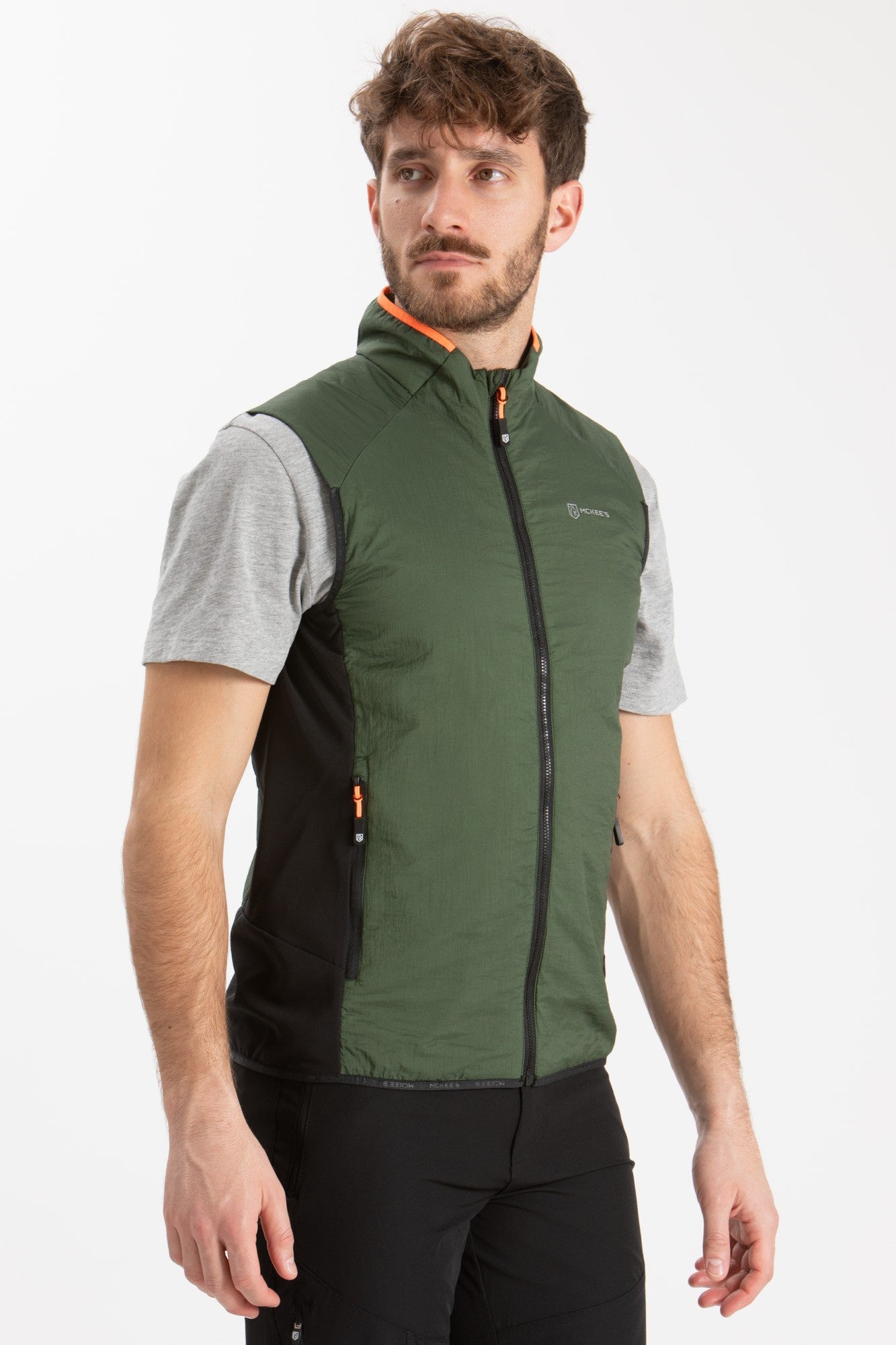 #colore_military-green