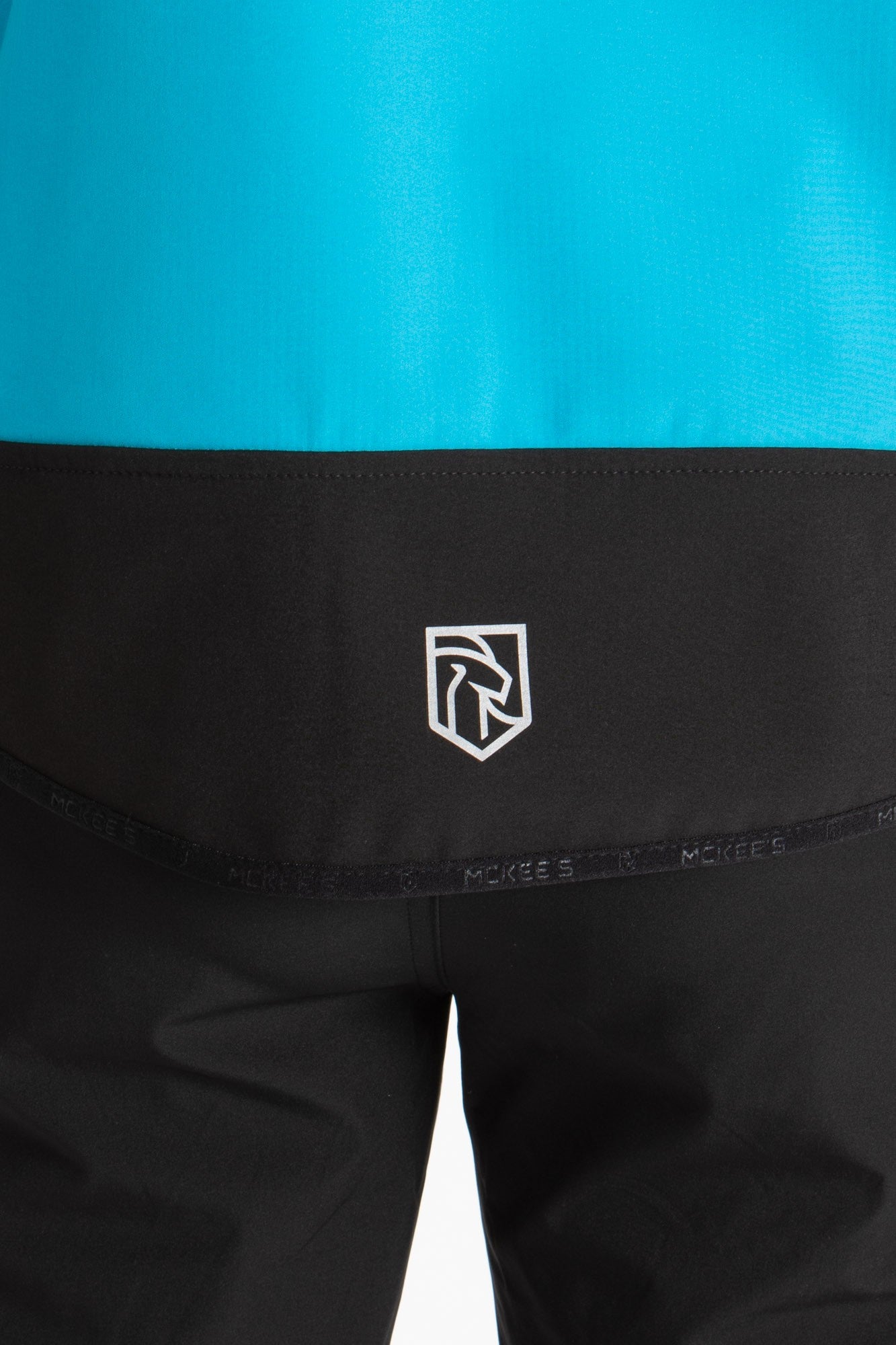 #colore_atomic-blue-black