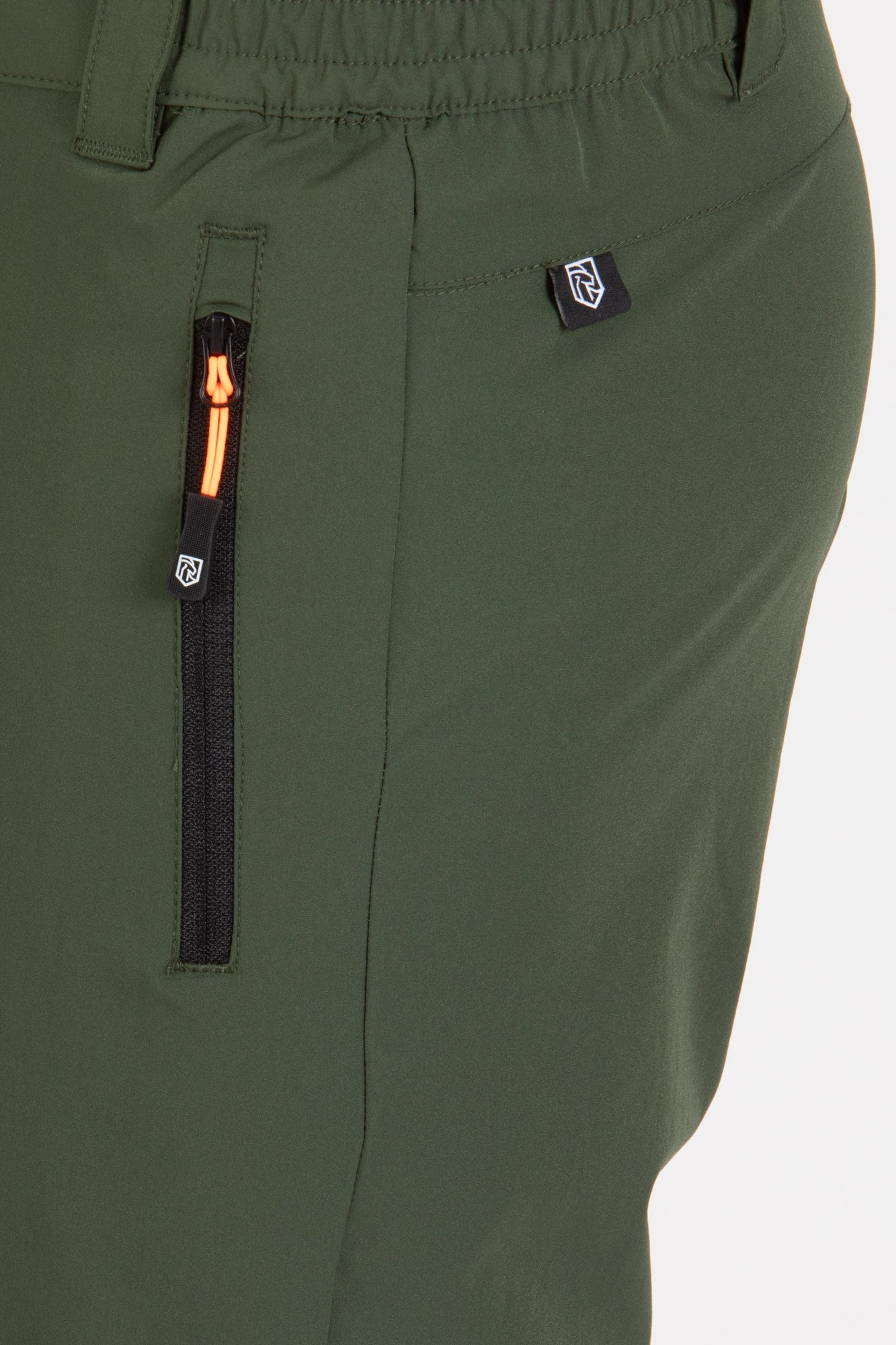 #colore_military-green