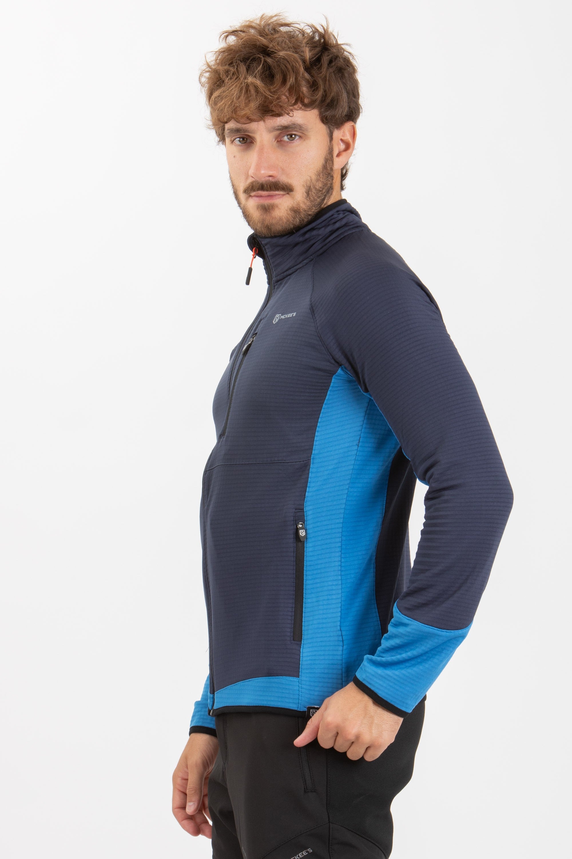 #colore_blu-scuro-blu-elettrico