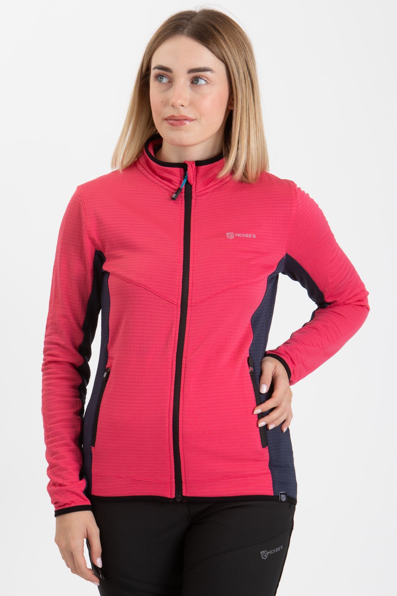 #colore_fuxia-navy-blue