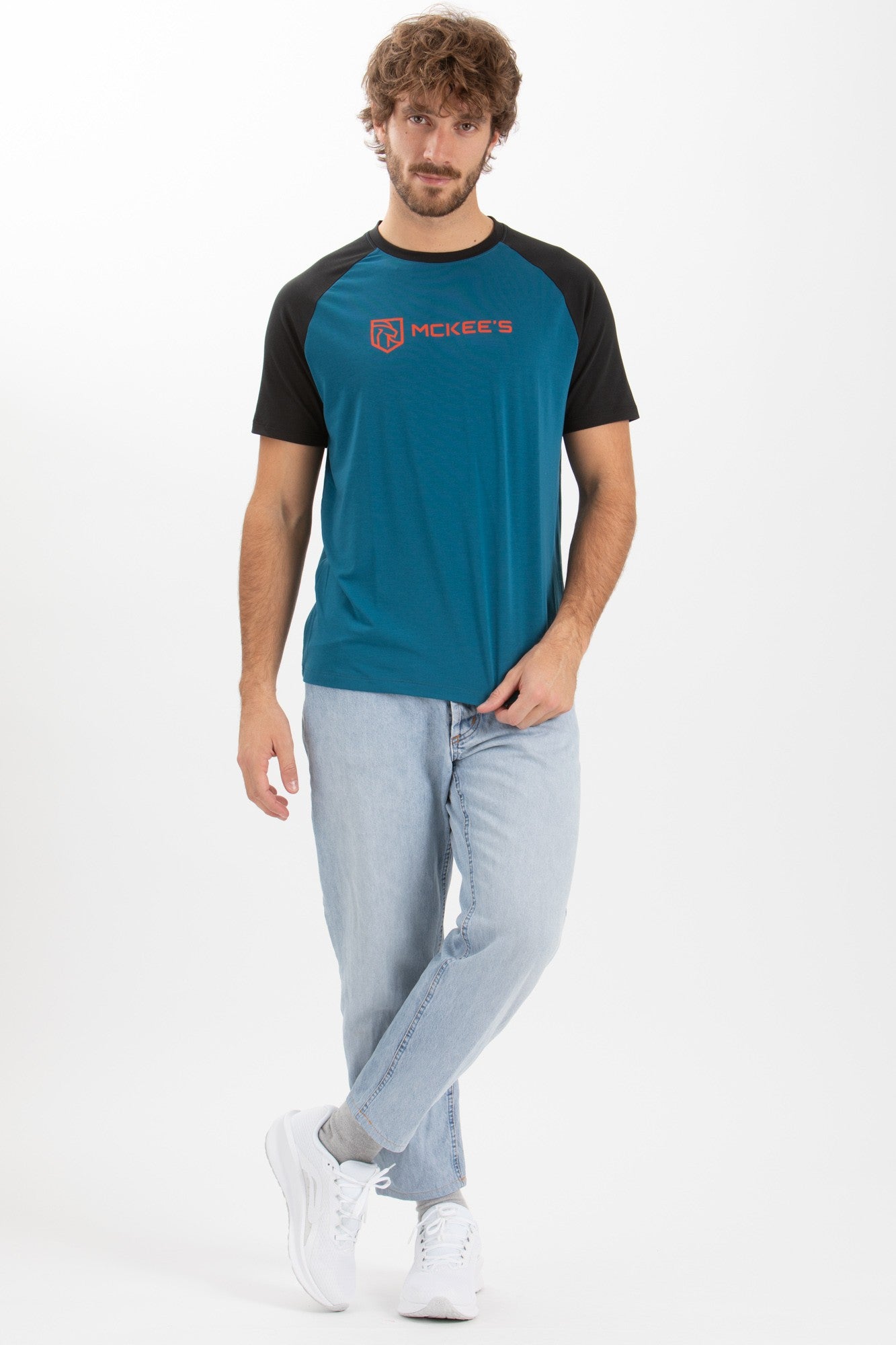 #colore_indigo-blue-black