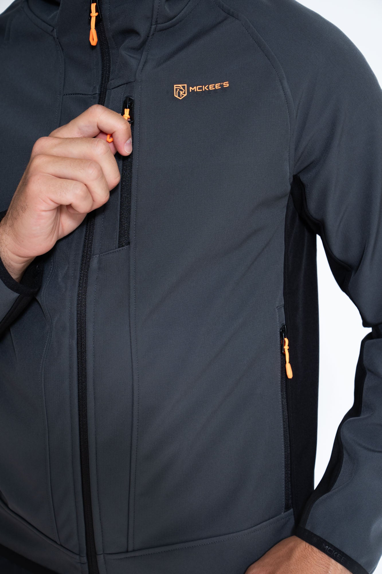 #colore_lead-black