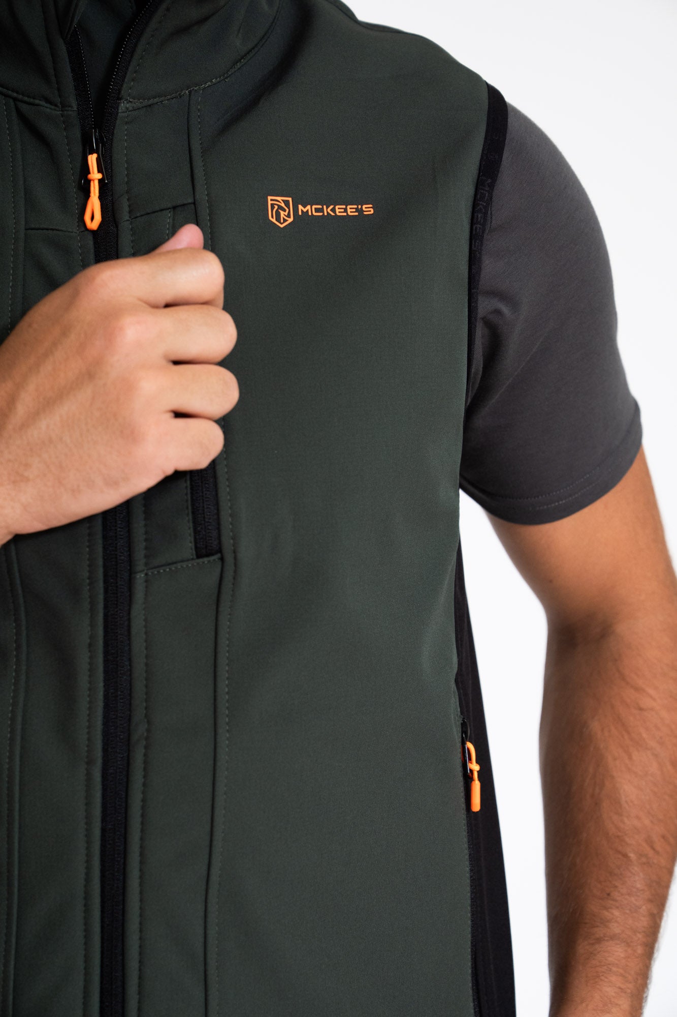 #colore_military-green-black