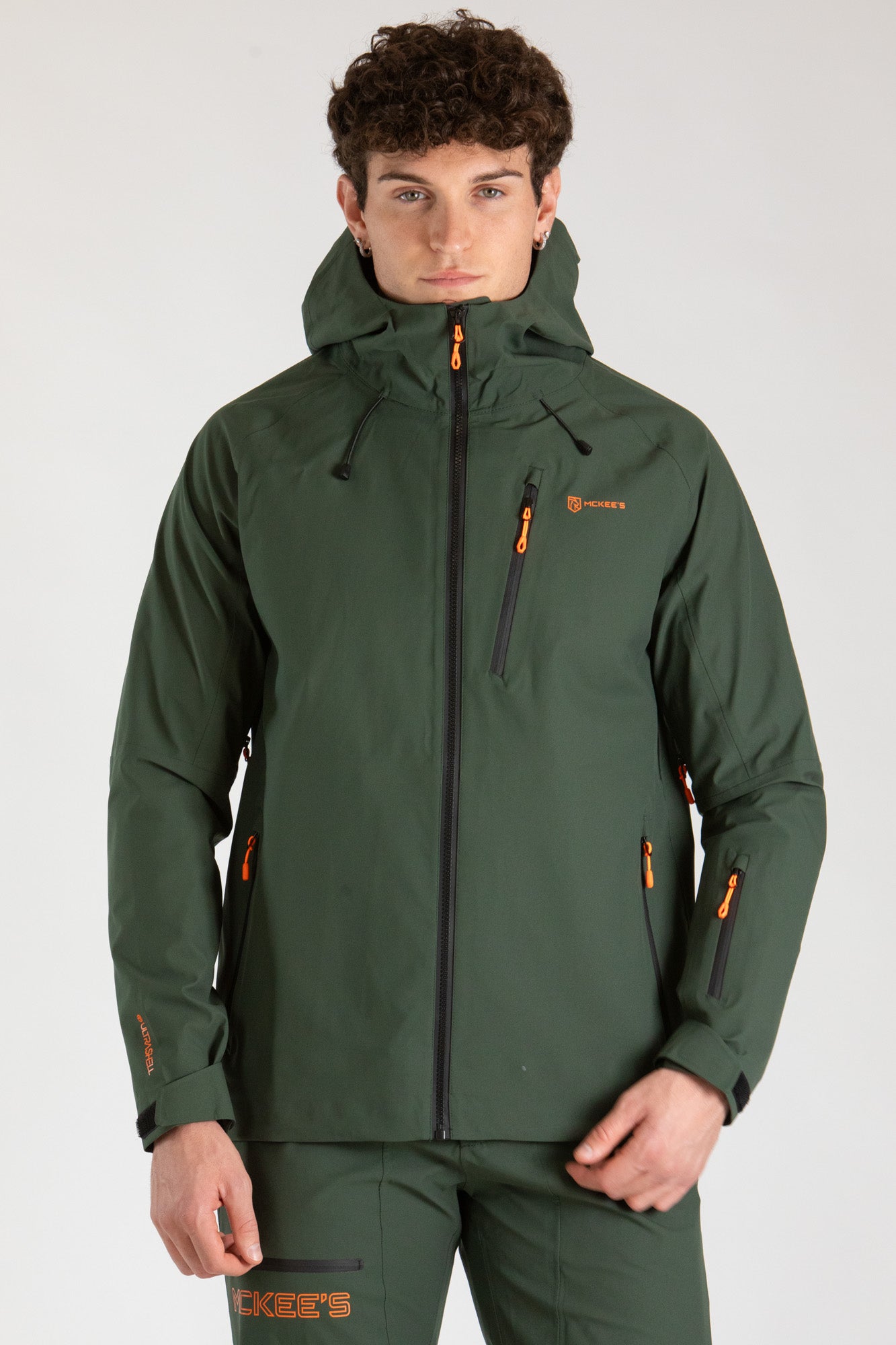 #colore_military-green