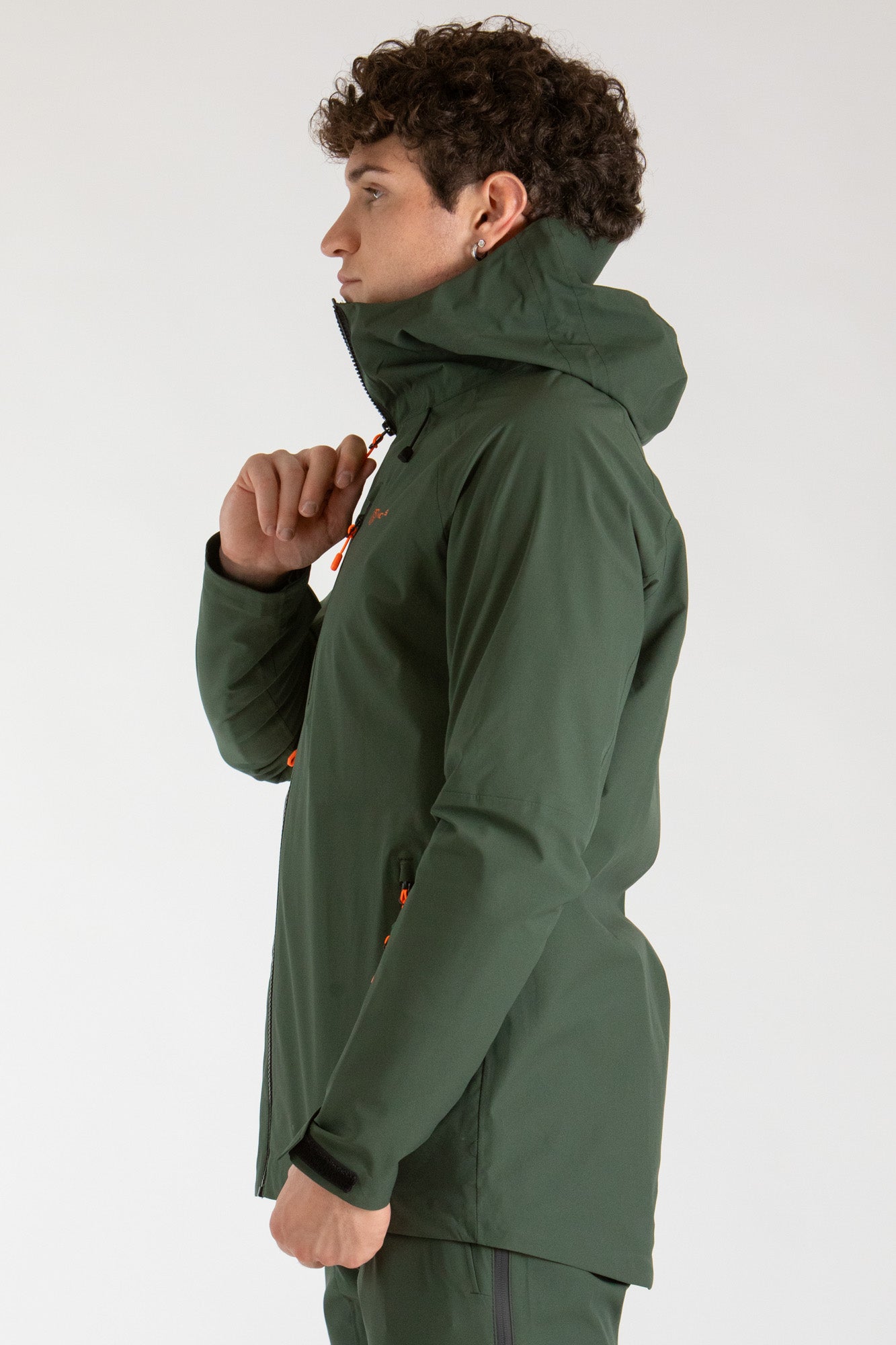 #colore_military-green