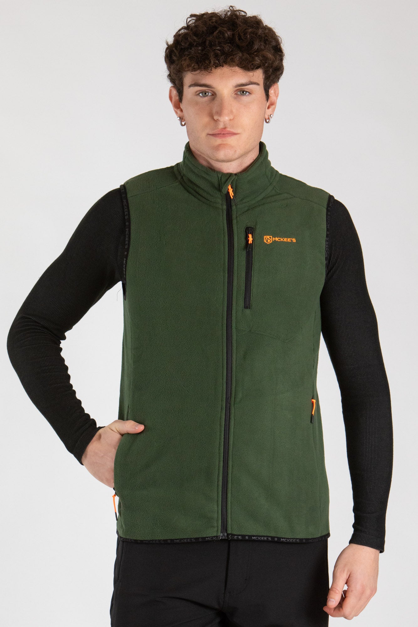 #colore_military-green