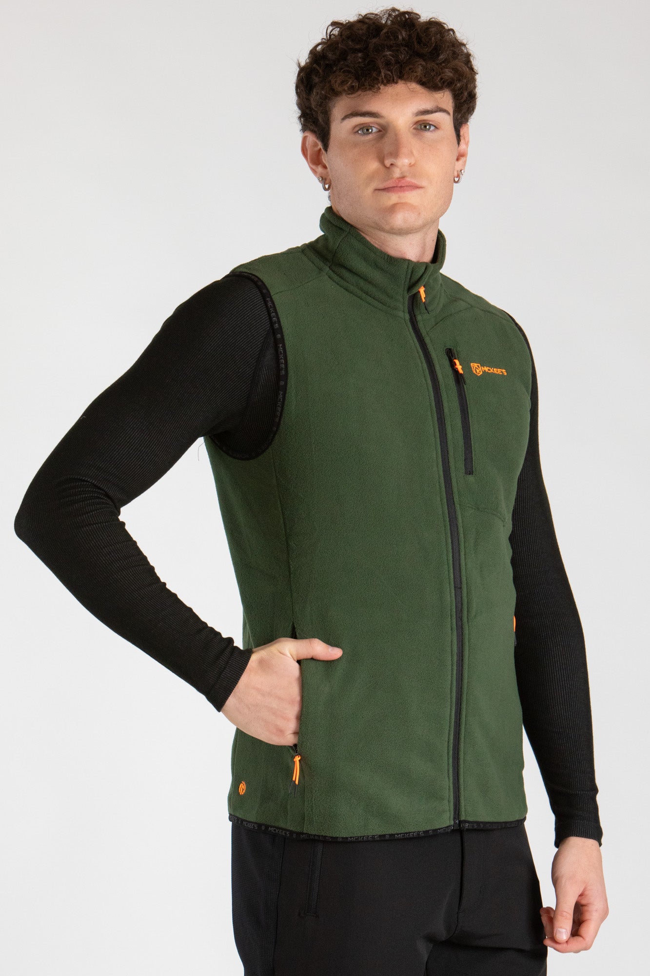 #colore_military-green