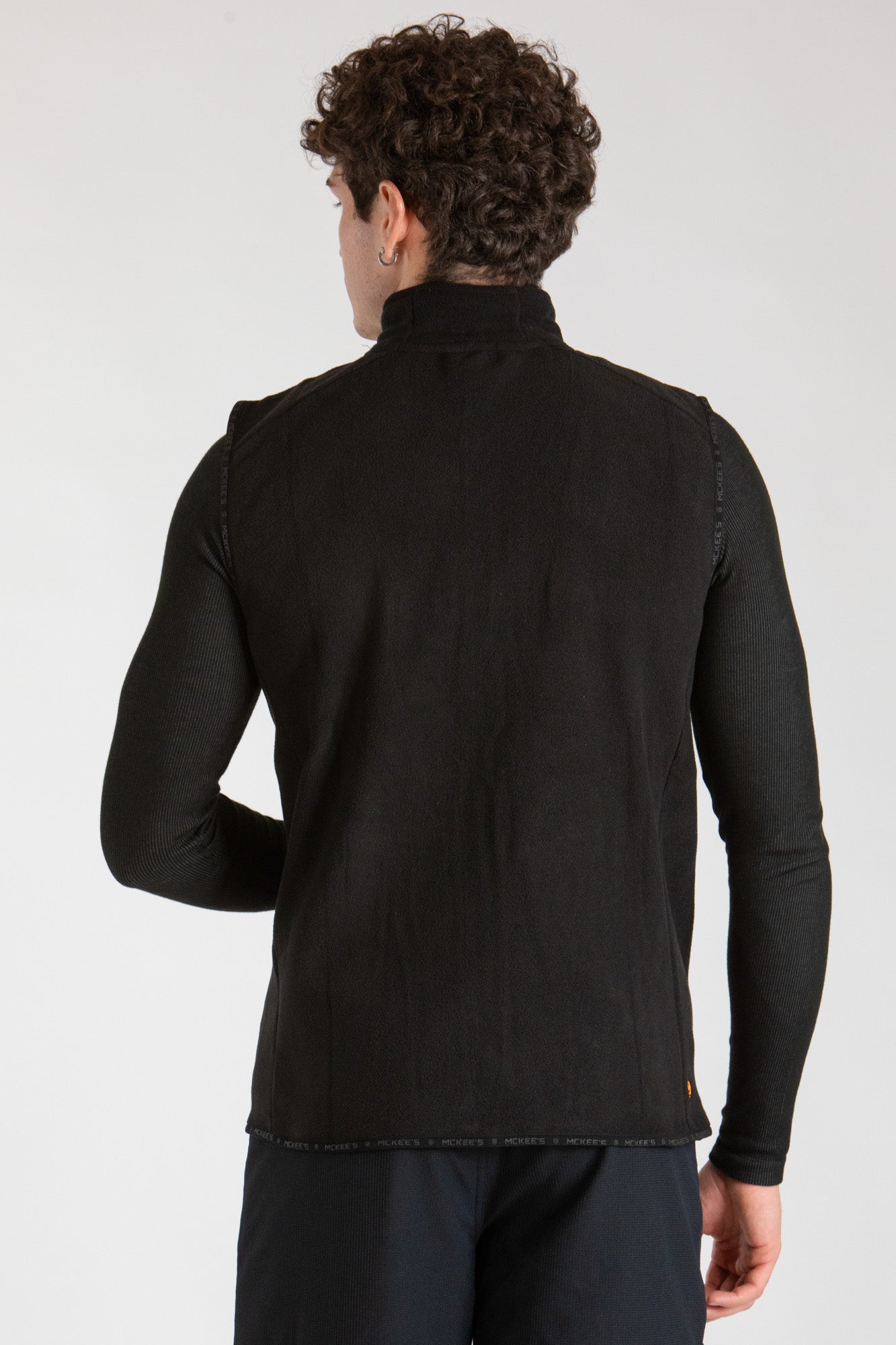 #colore_graphite-black