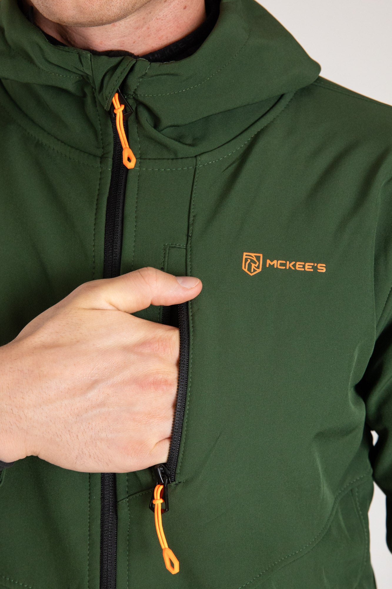 #colore_military-green