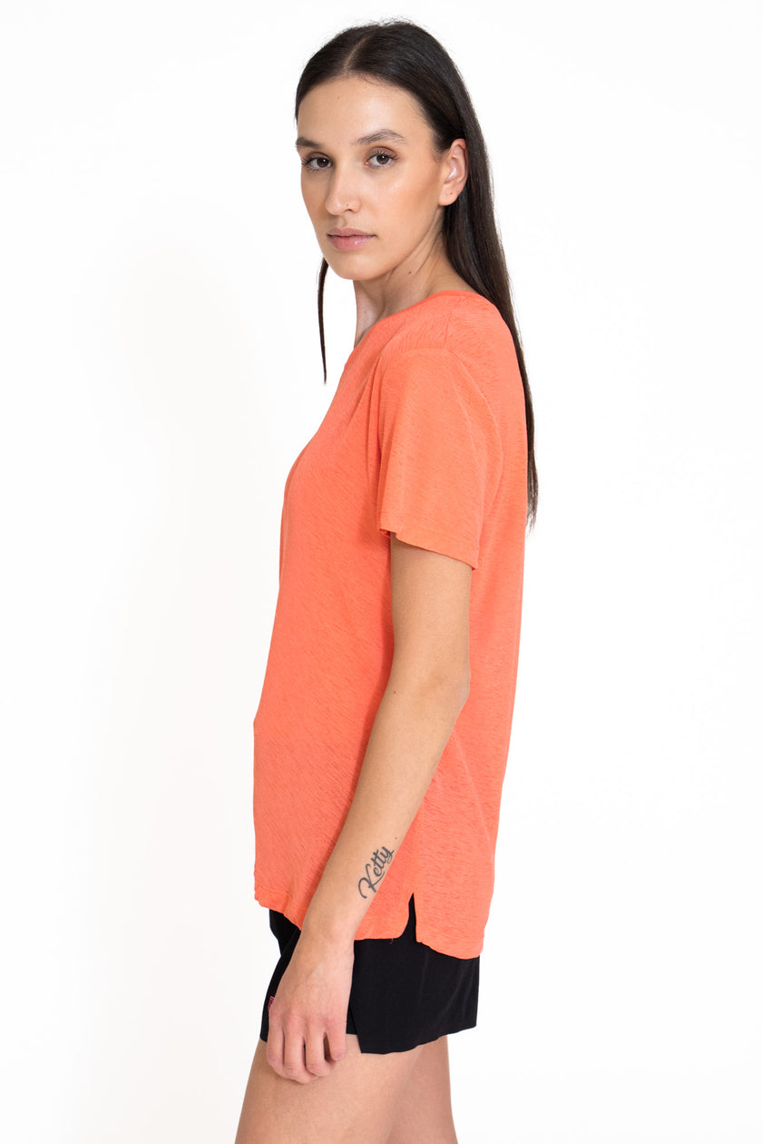 Ebonie Ultra Technical Fabric T-Shirt für Frauen