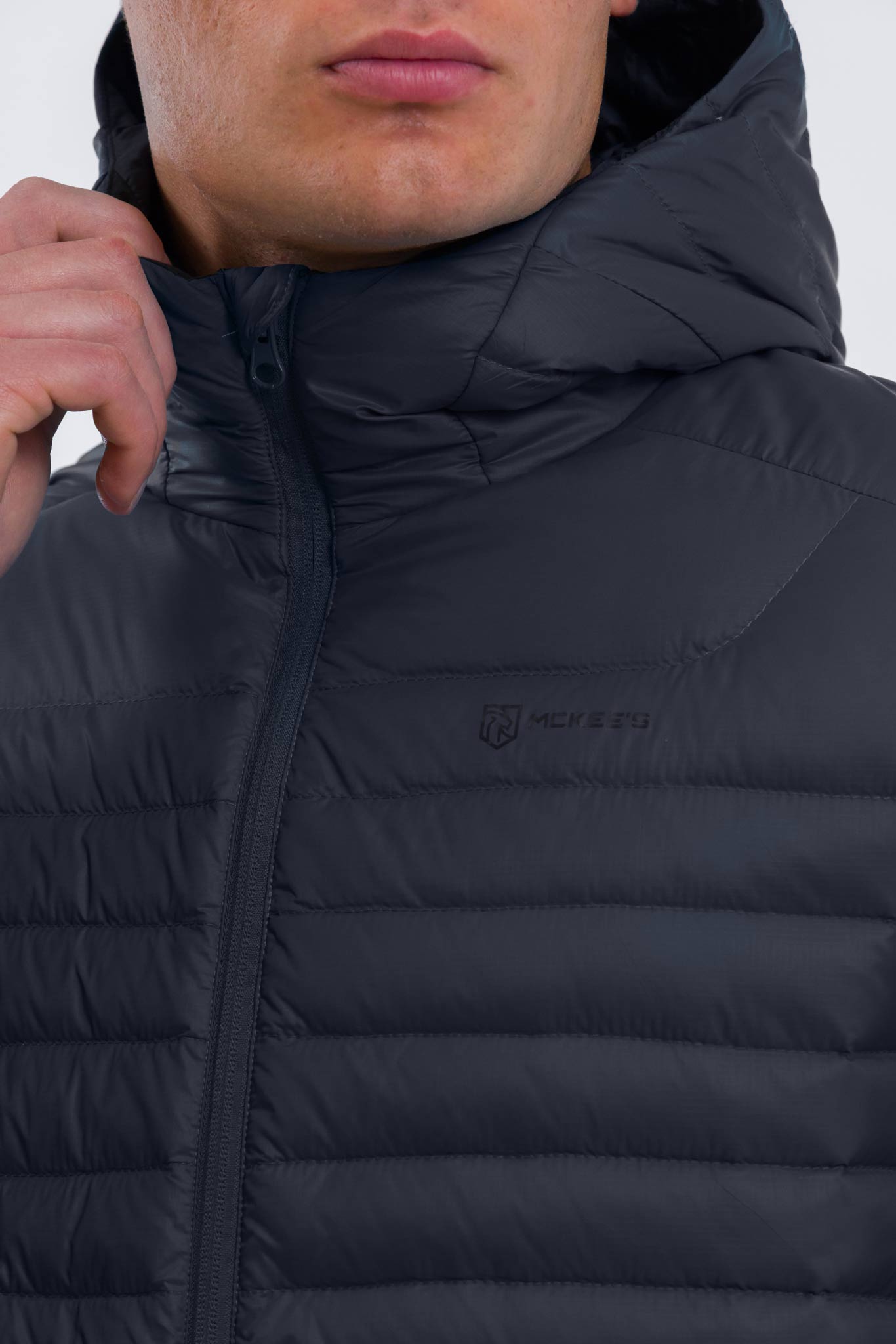 Eryndor Giacca Uomo con Cappuccio in Piuma Ultra Leggera