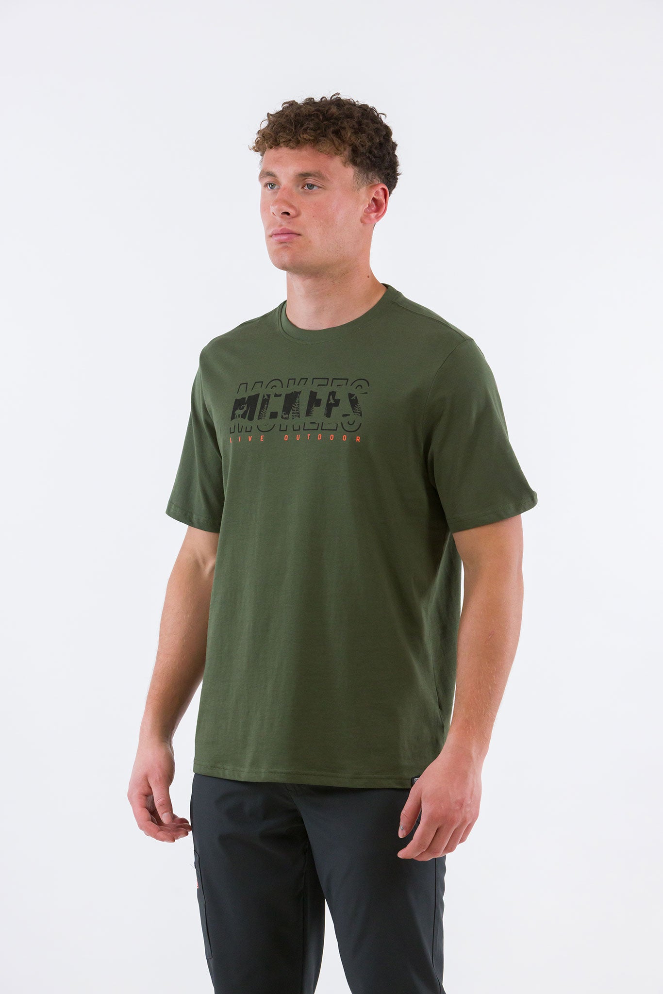 #colore_military-green