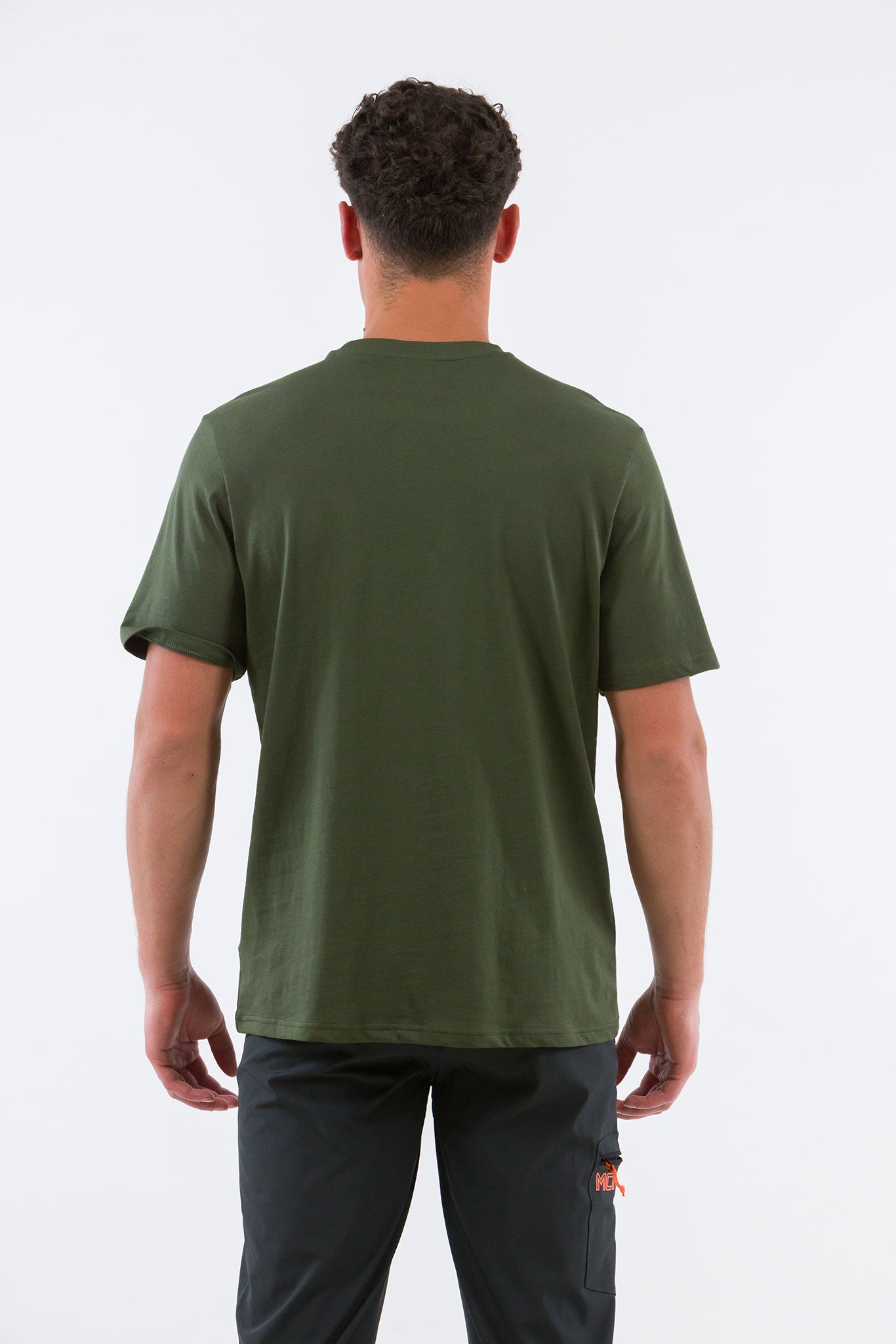 #colore_military-green