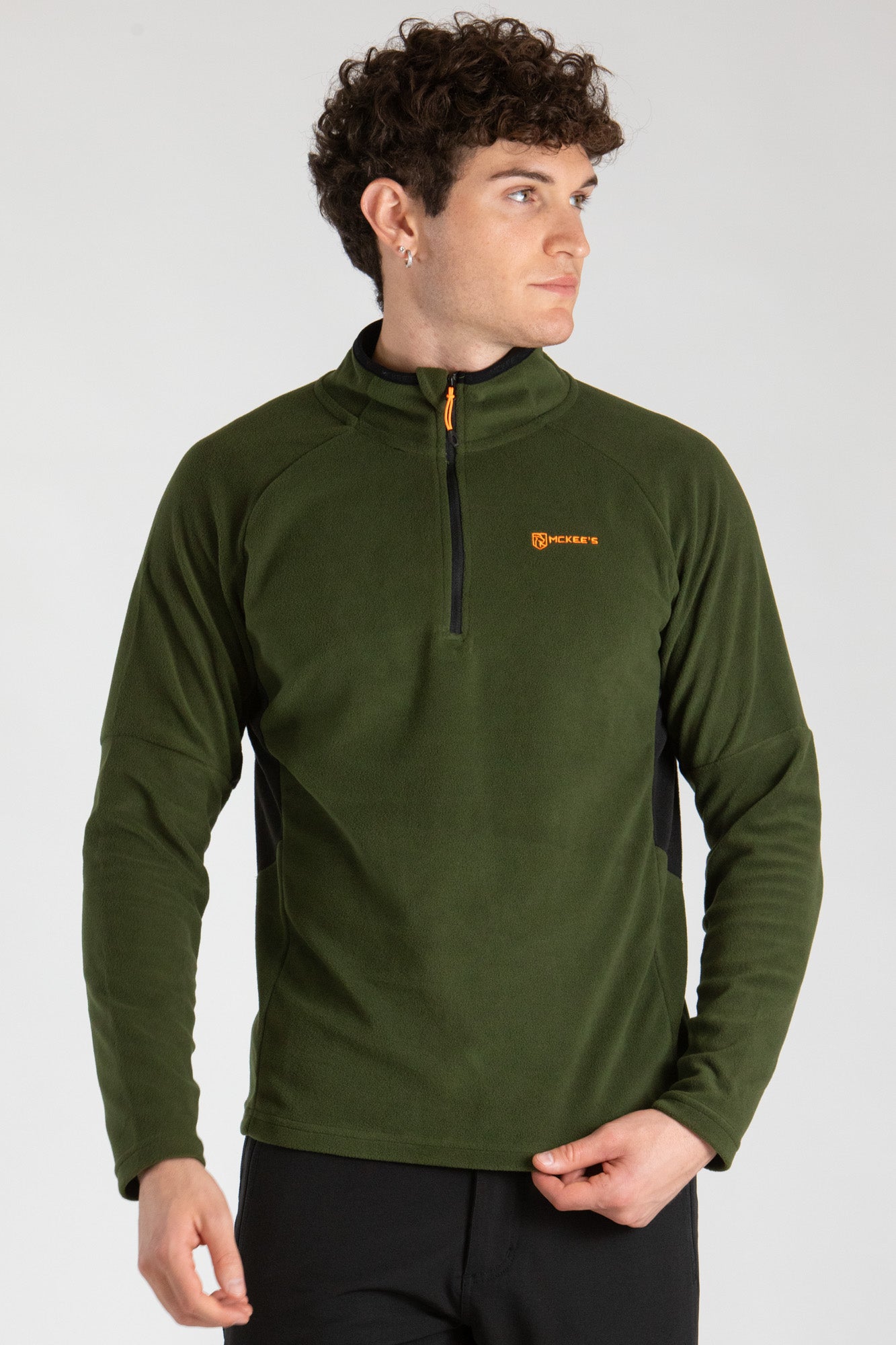 #colore_military-green-black