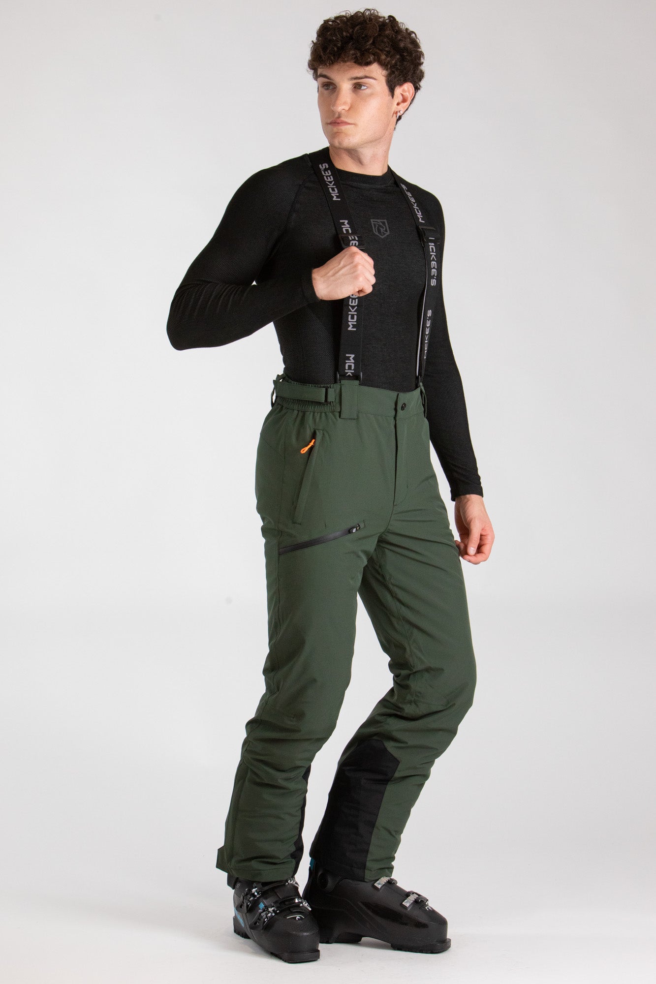 #colore_military-green