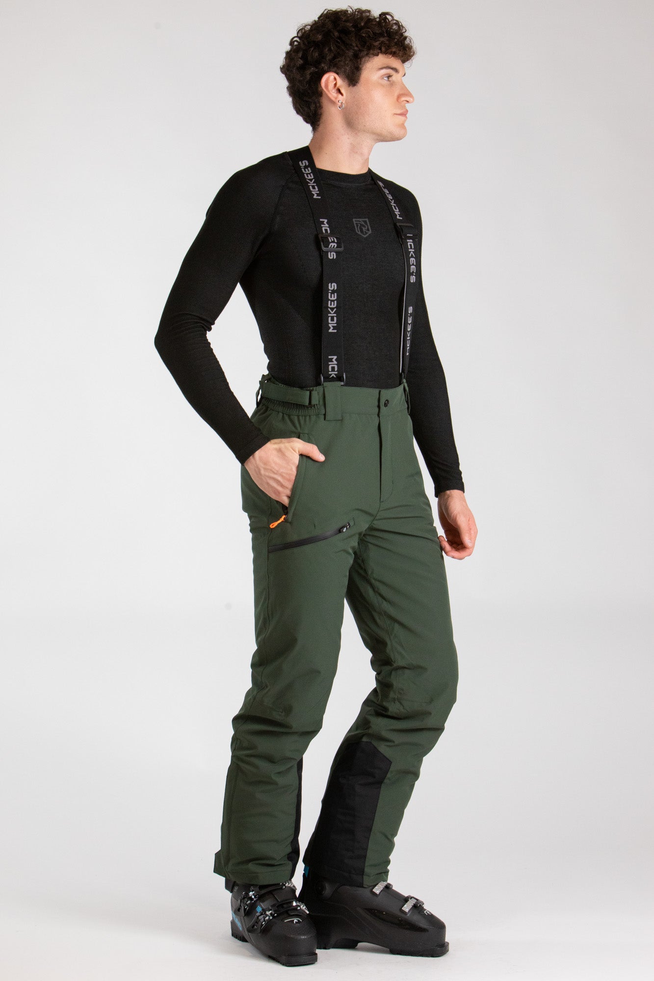 #colore_military-green