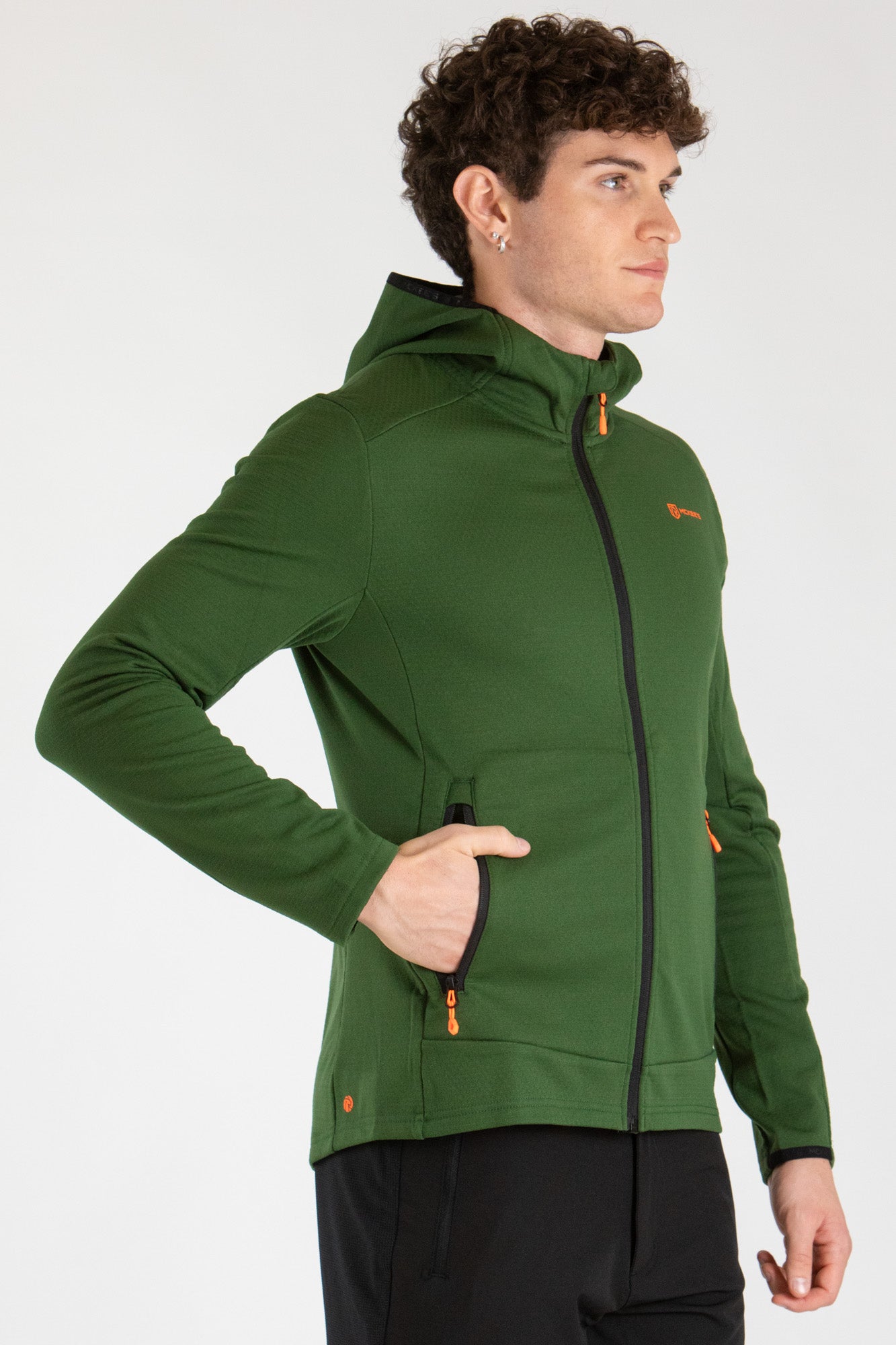 #colore_military-green