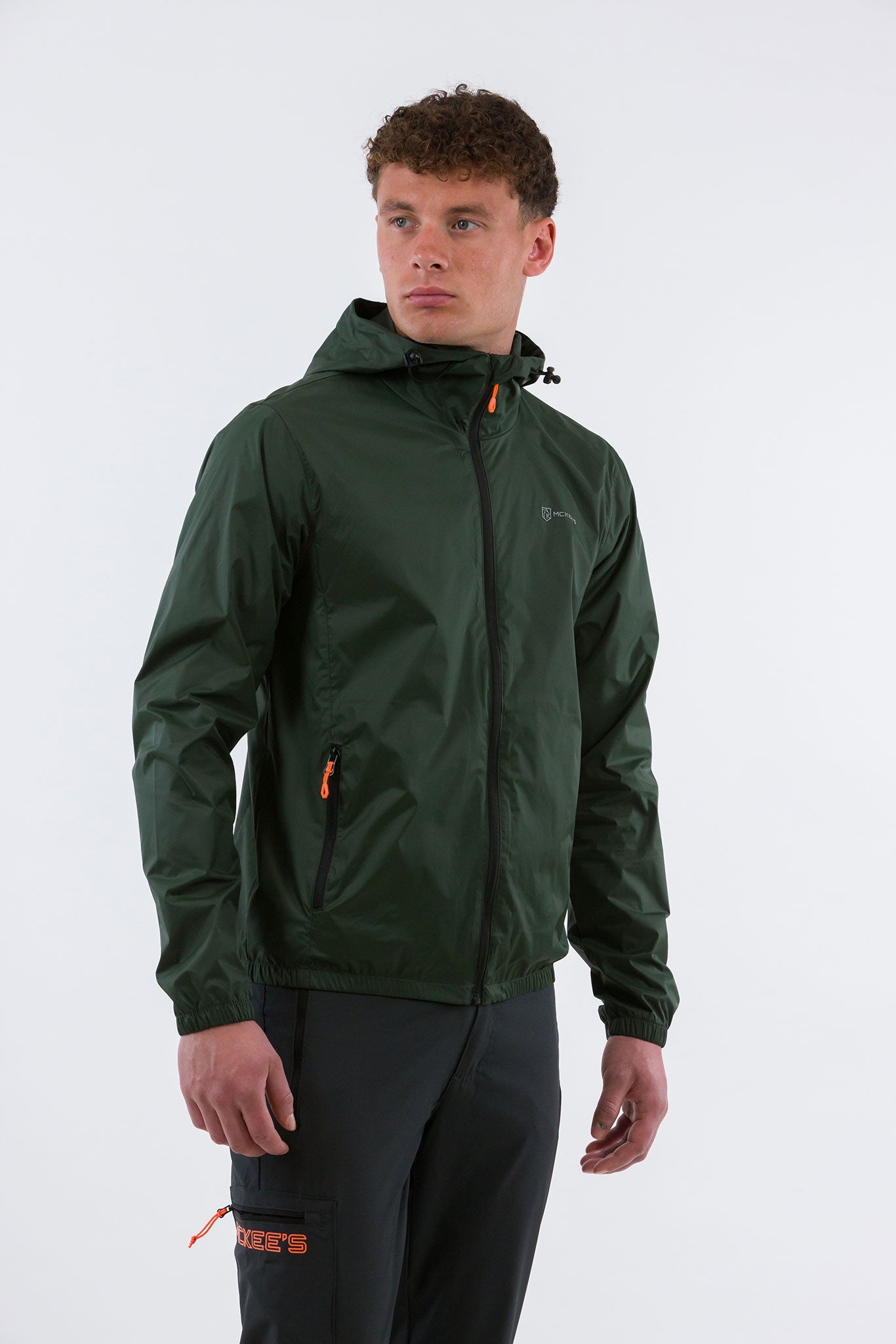 #colore_military-green