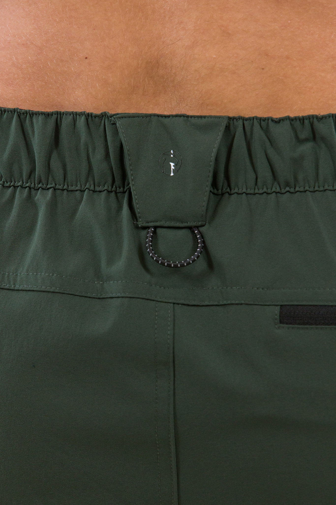 #colore_military-green